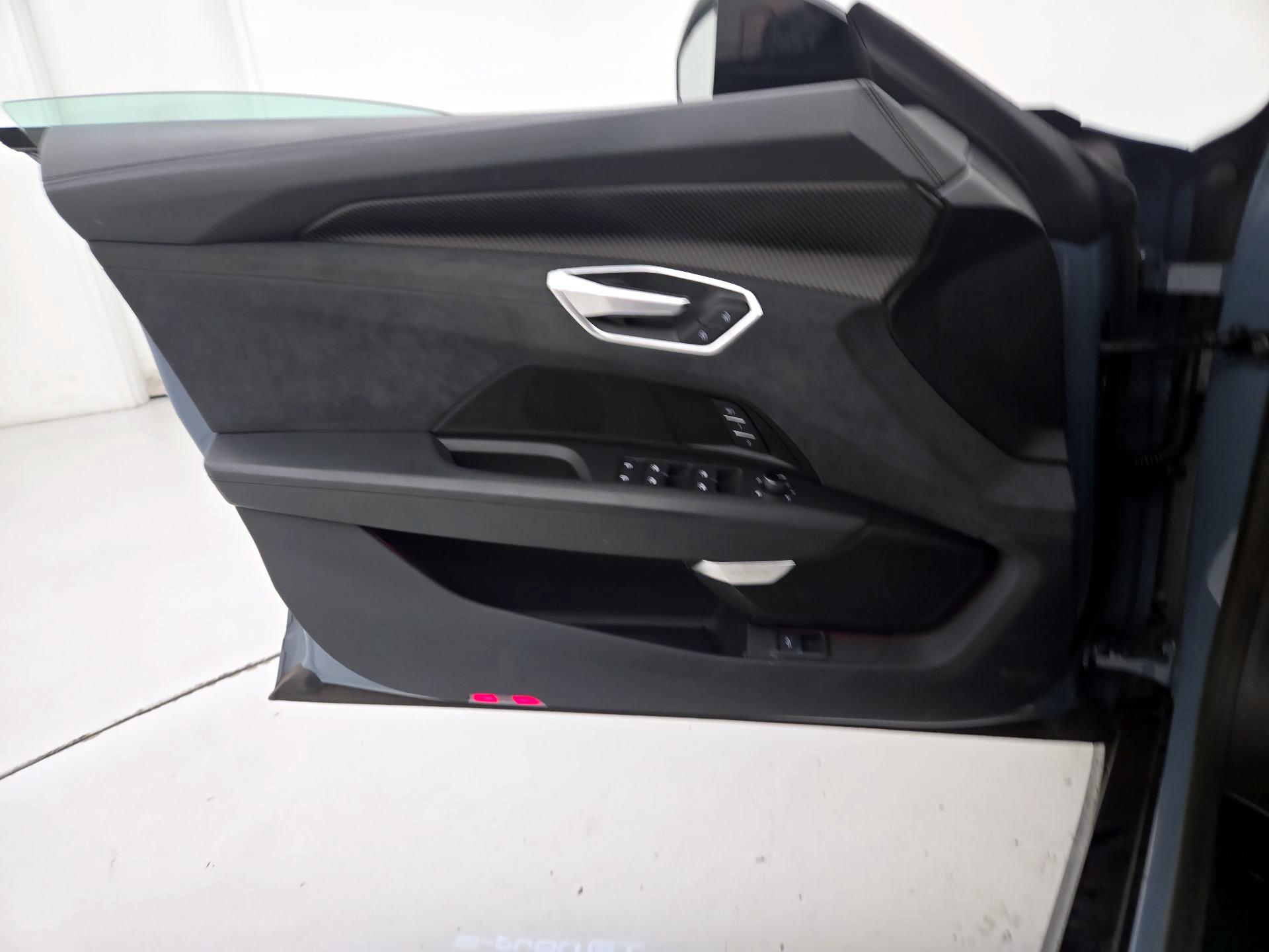 Thumbnail: 2023 Audi e-tron GT - 12