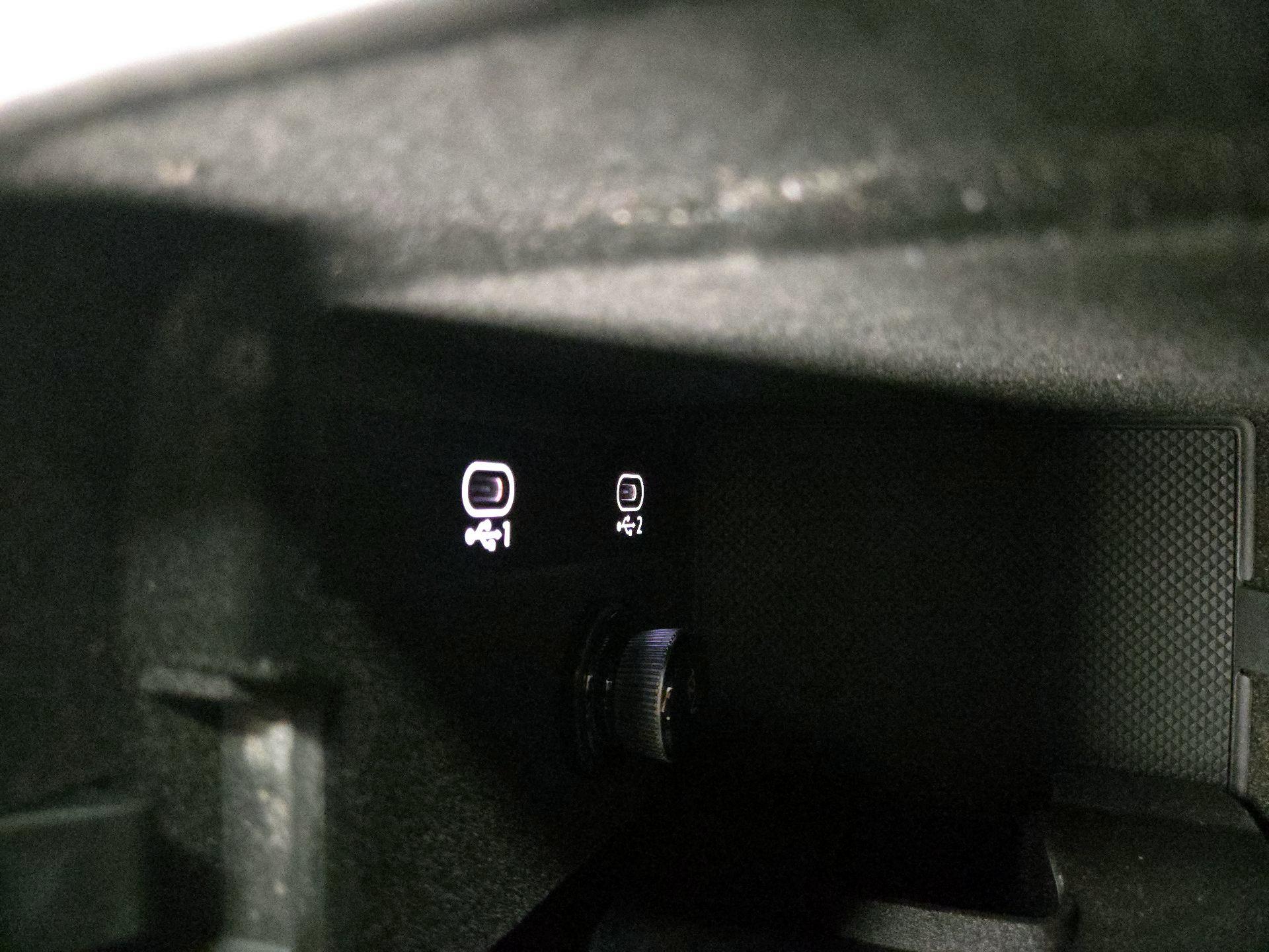 Thumbnail: 2023 Audi e-tron GT - 19