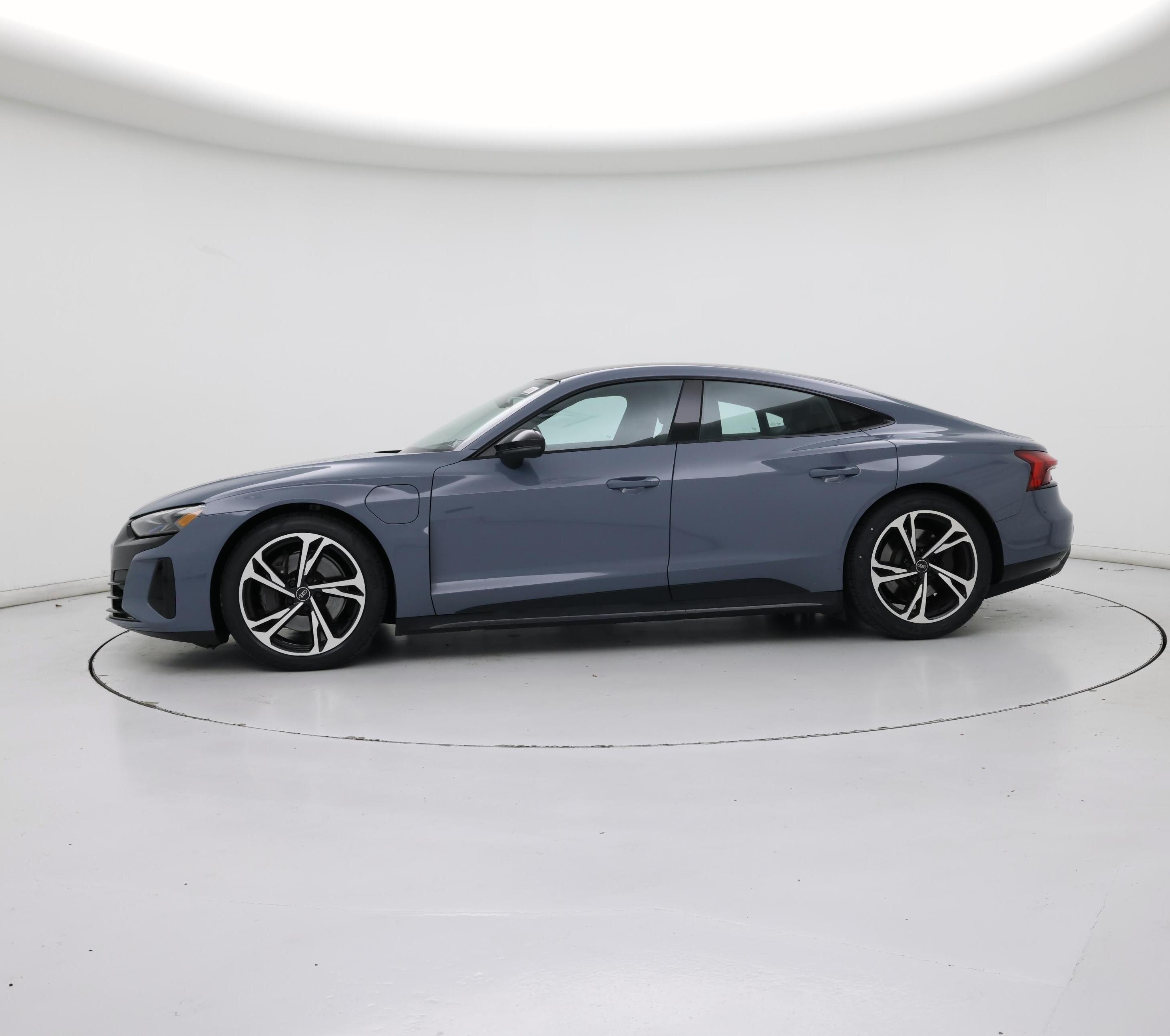 Thumbnail: 2023 Audi e-tron GT - 3