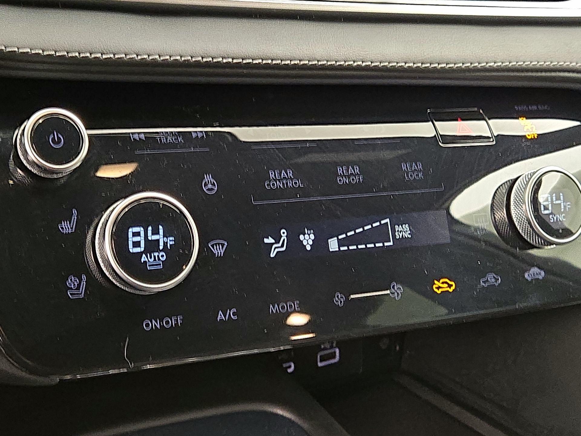 Thumbnail: 2023 INFINITI QX60 - 16