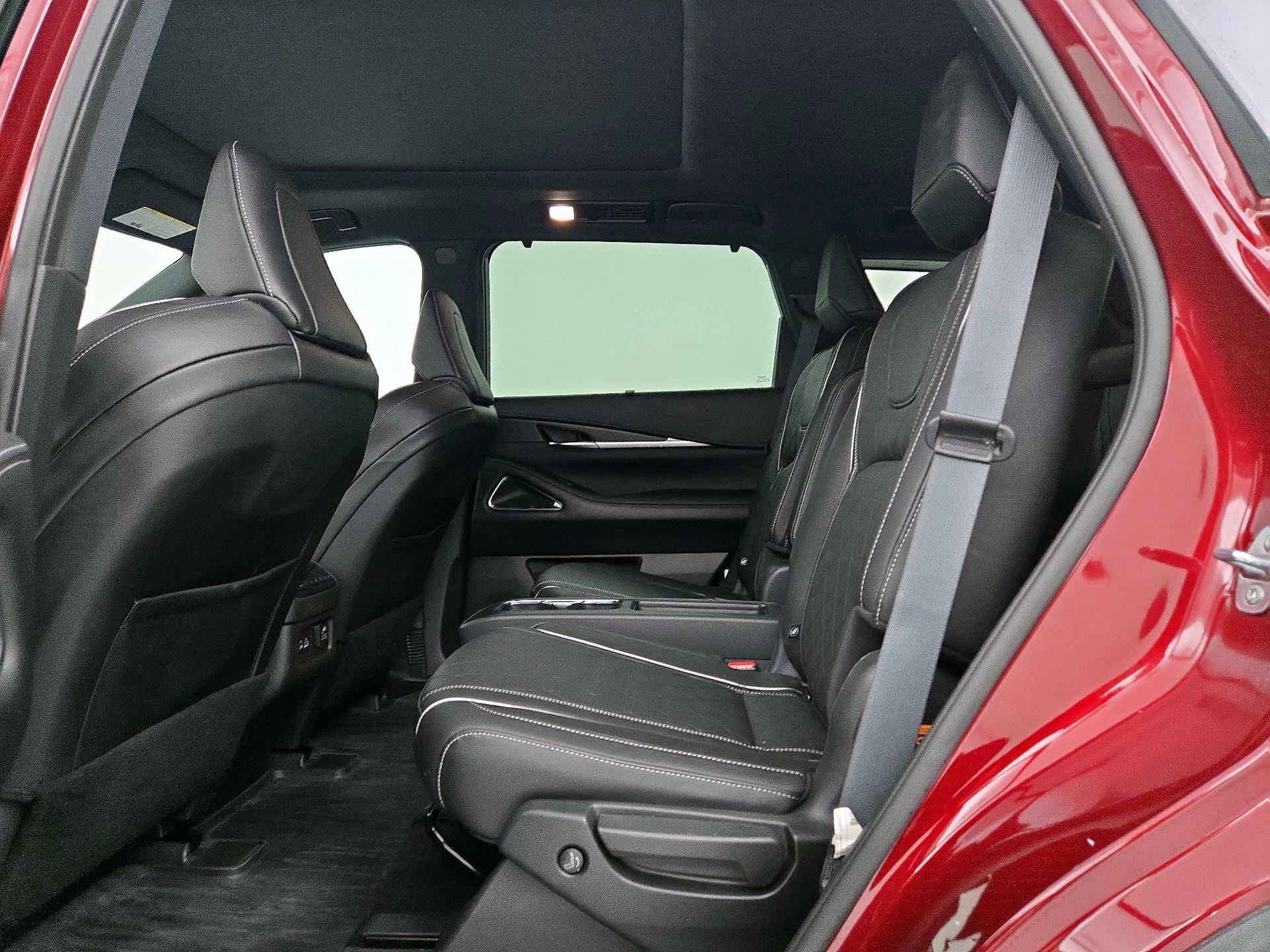 Thumbnail: 2023 INFINITI QX60 - 20