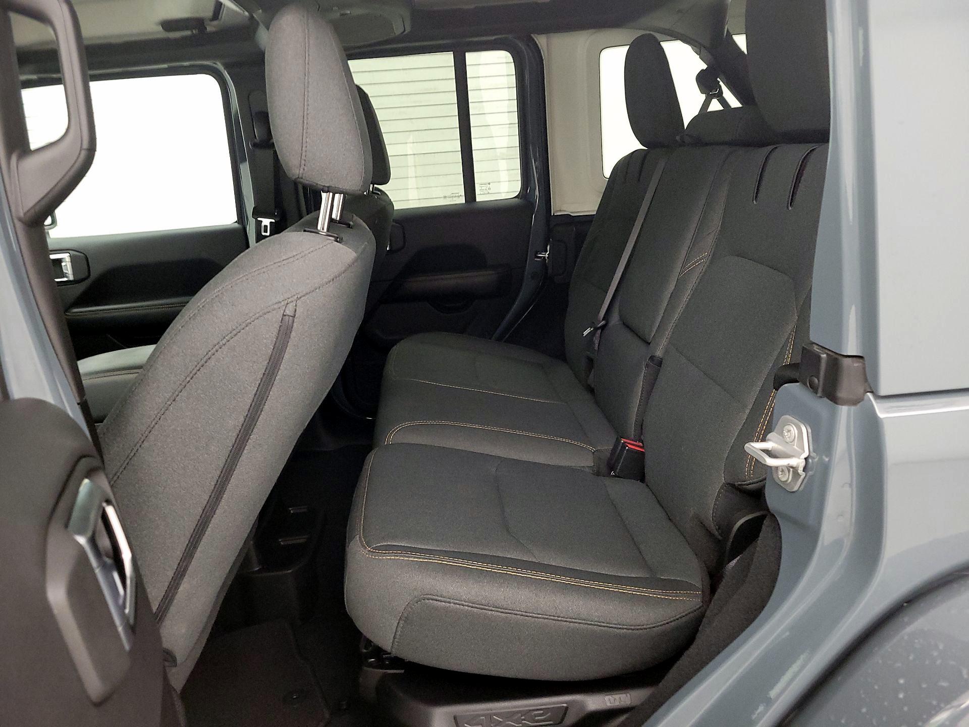 Thumbnail: 2024 Jeep Wrangler - 20