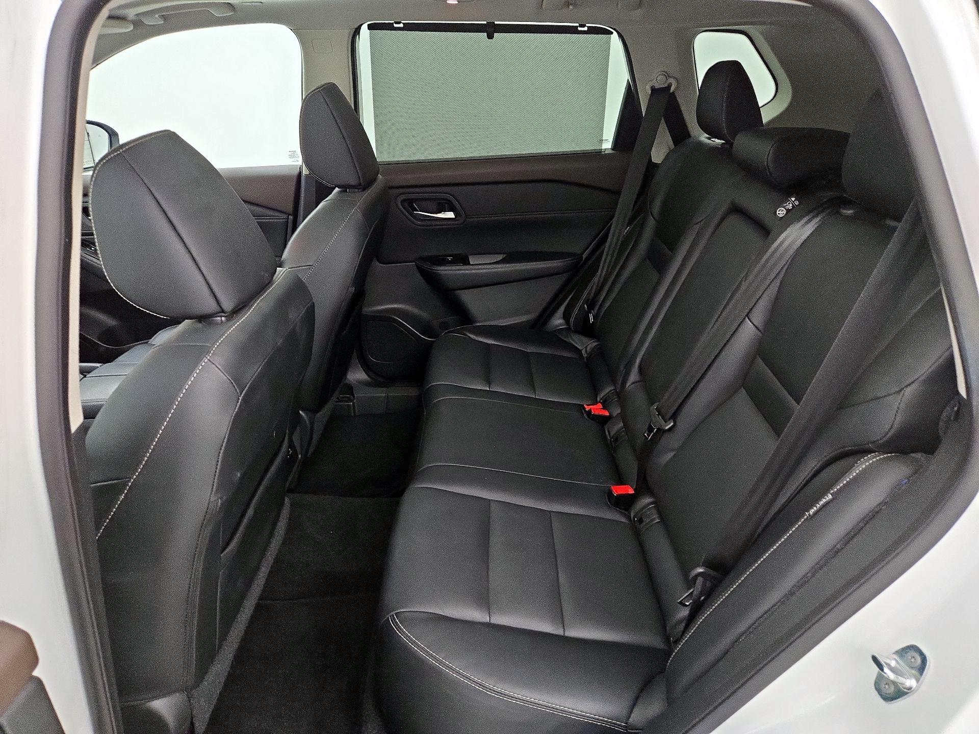 Thumbnail: 2022 Nissan Rogue - 20