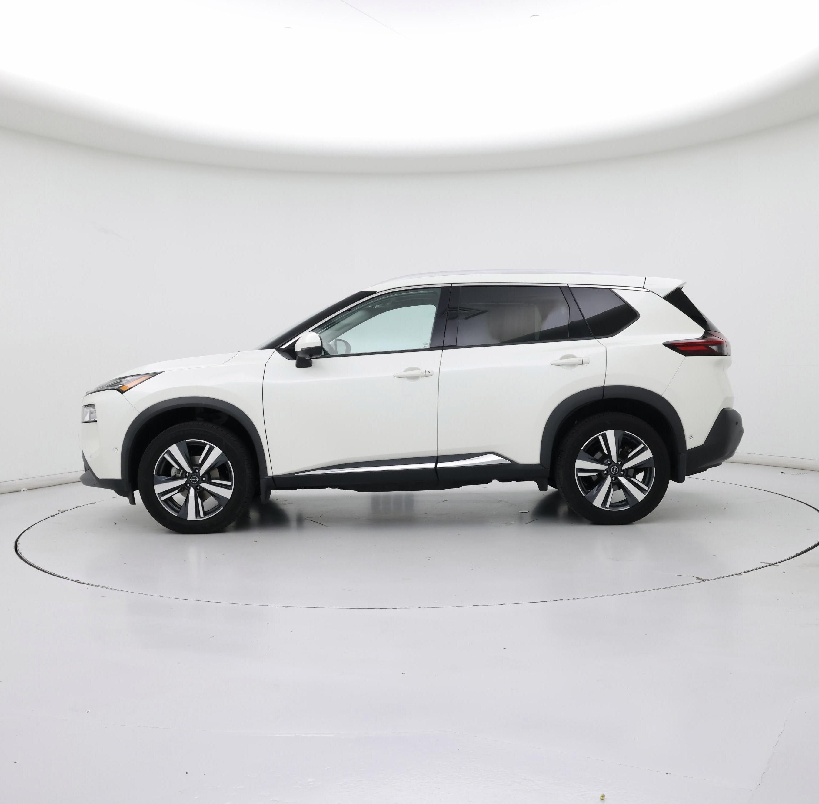 Thumbnail: 2022 Nissan Rogue - 3