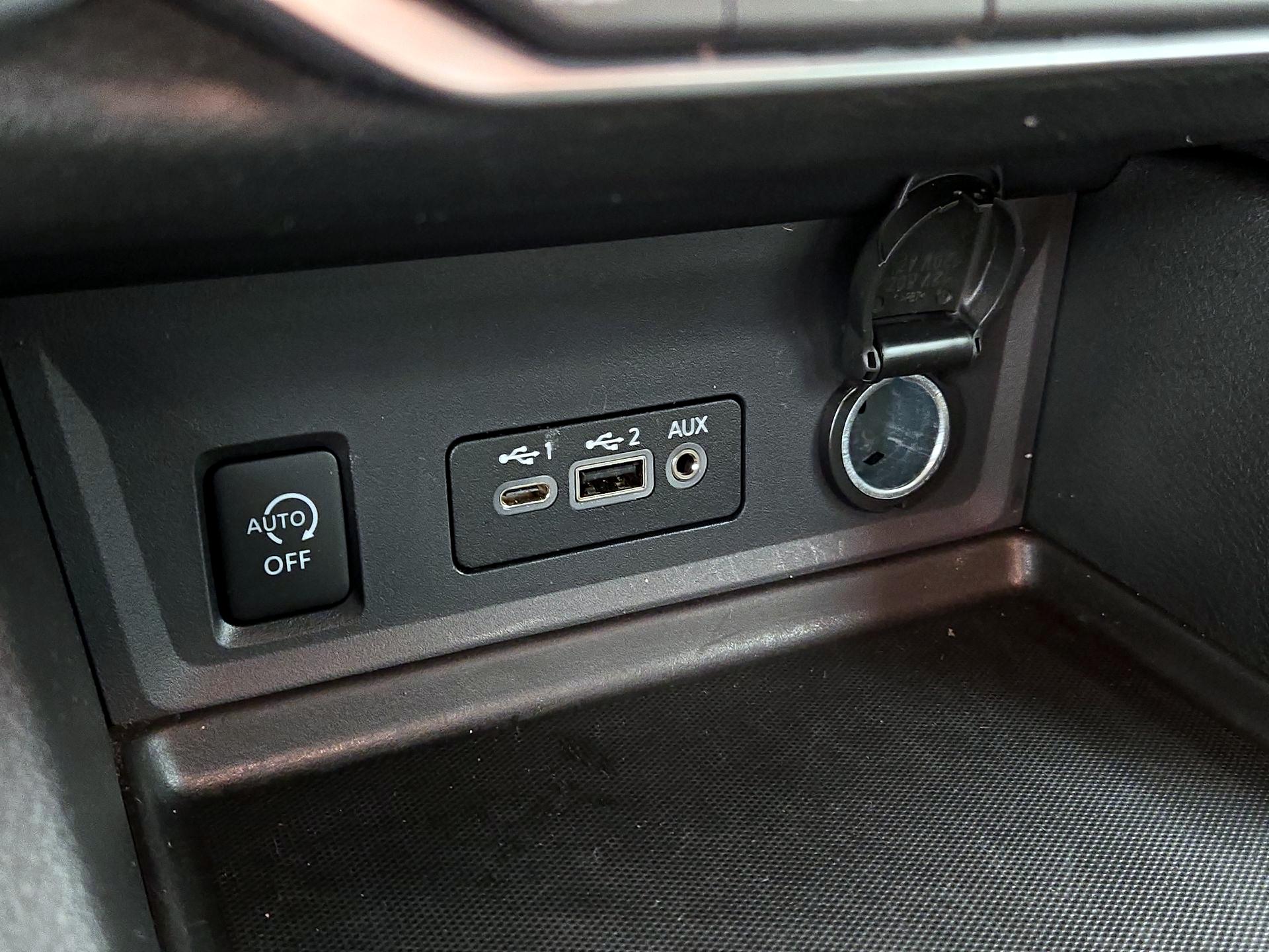 Thumbnail: 2025 Nissan Sentra - 18