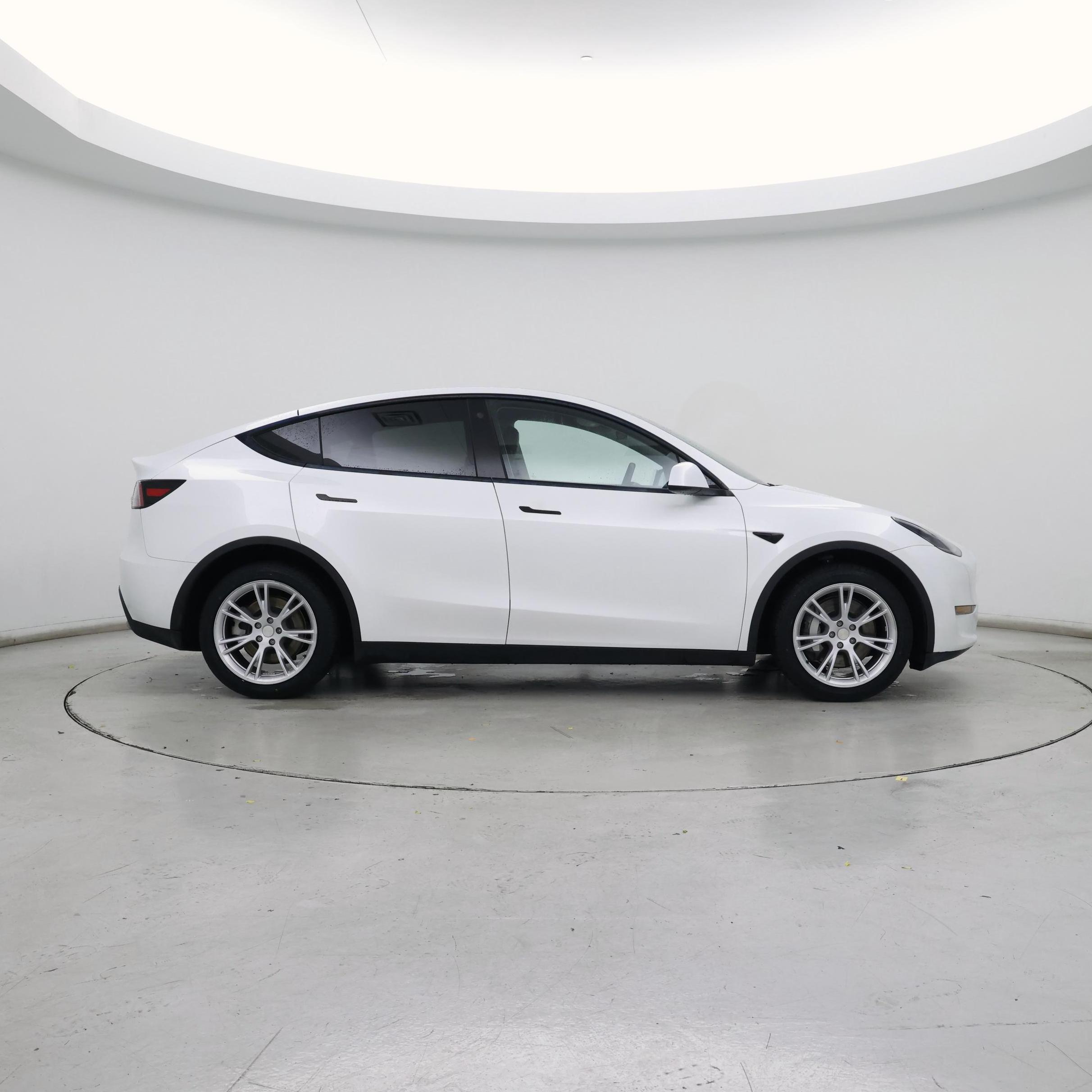 Thumbnail: 2023 Tesla Model Y - 7