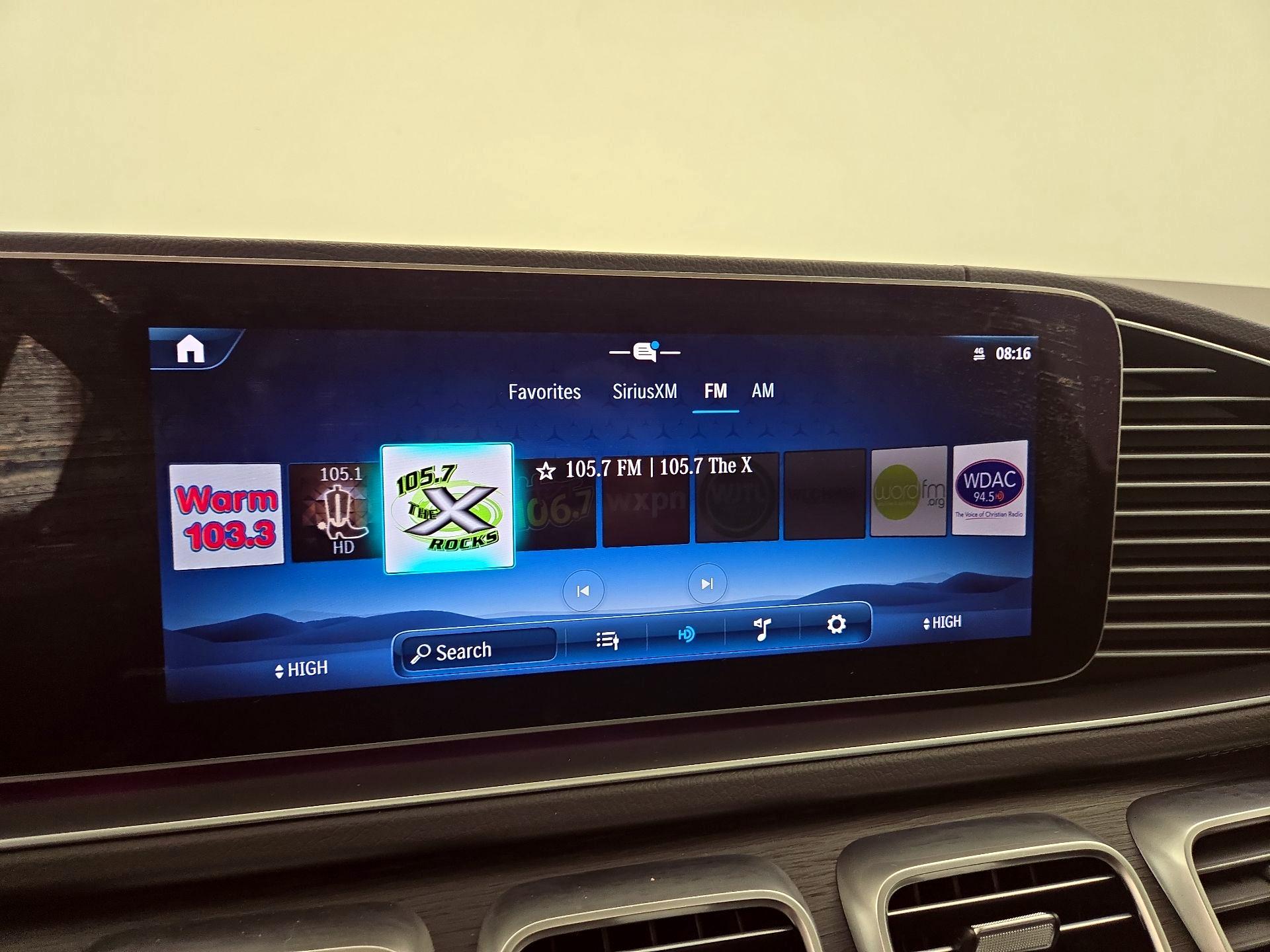 Thumbnail: 2025 Mercedes-Benz GLE - 16