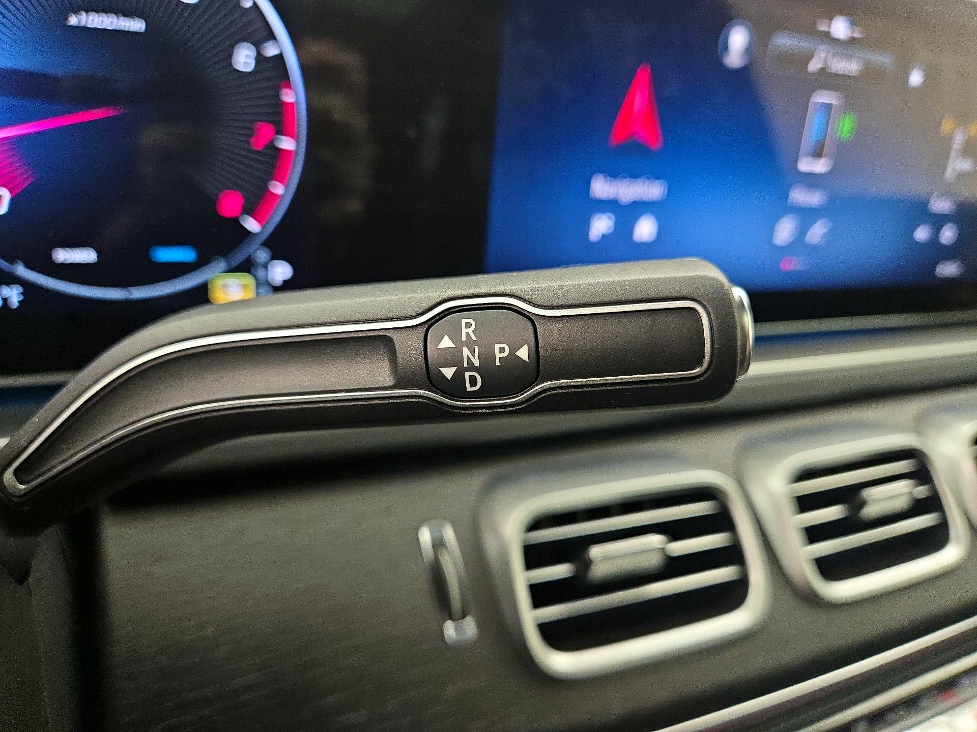 Thumbnail: 2025 Mercedes-Benz GLE - 18