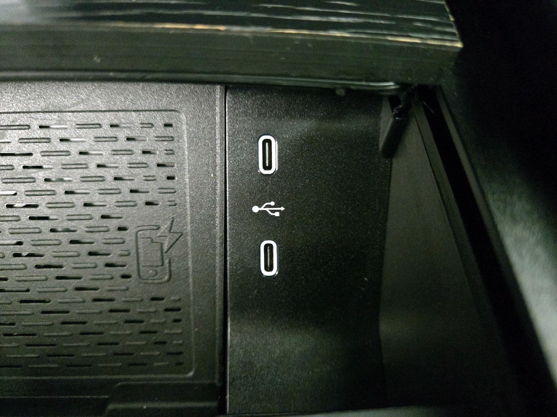 Thumbnail: 2025 Mercedes-Benz GLE - 19