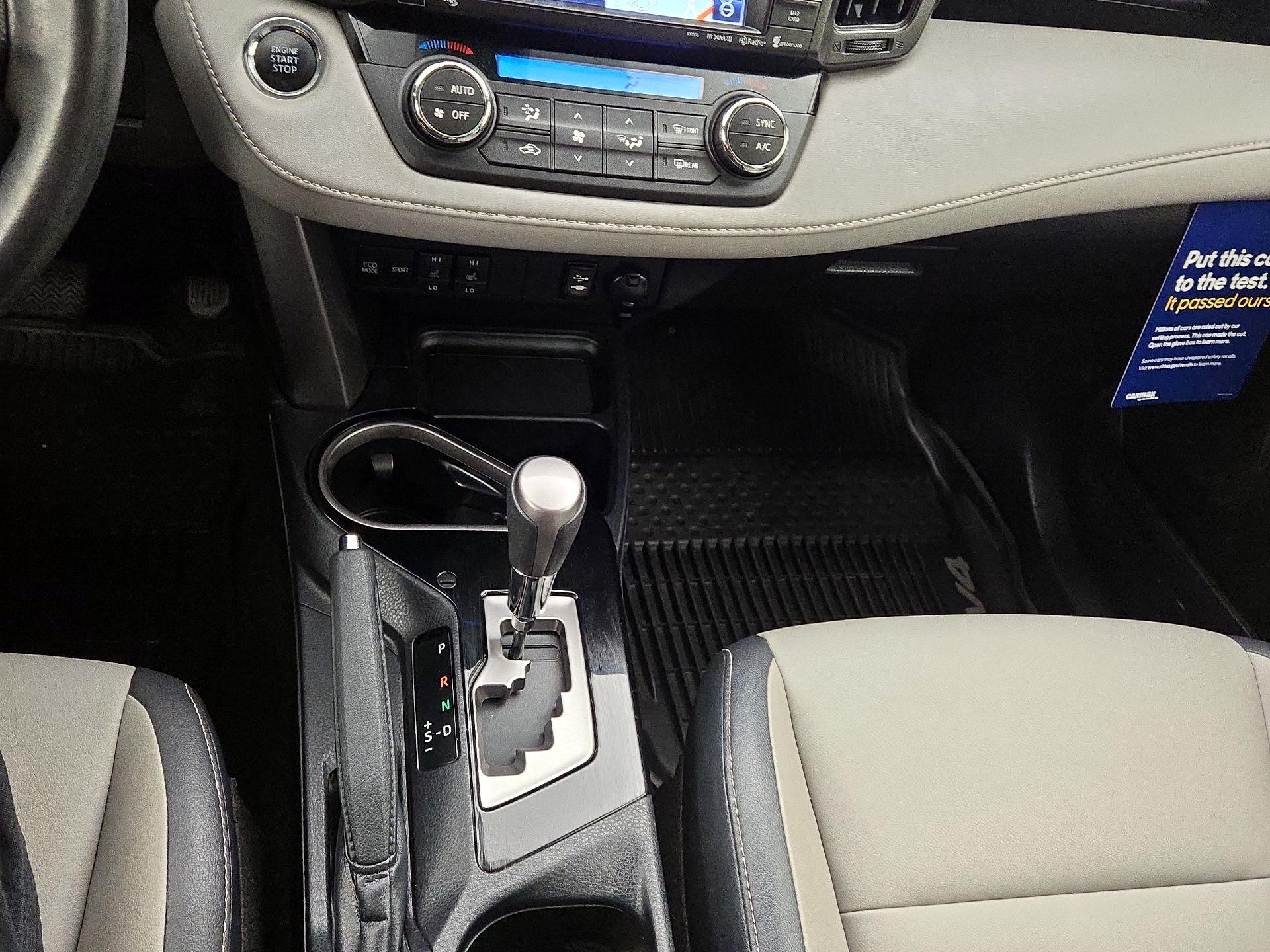 Thumbnail: 2018 Toyota RAV4 - 18