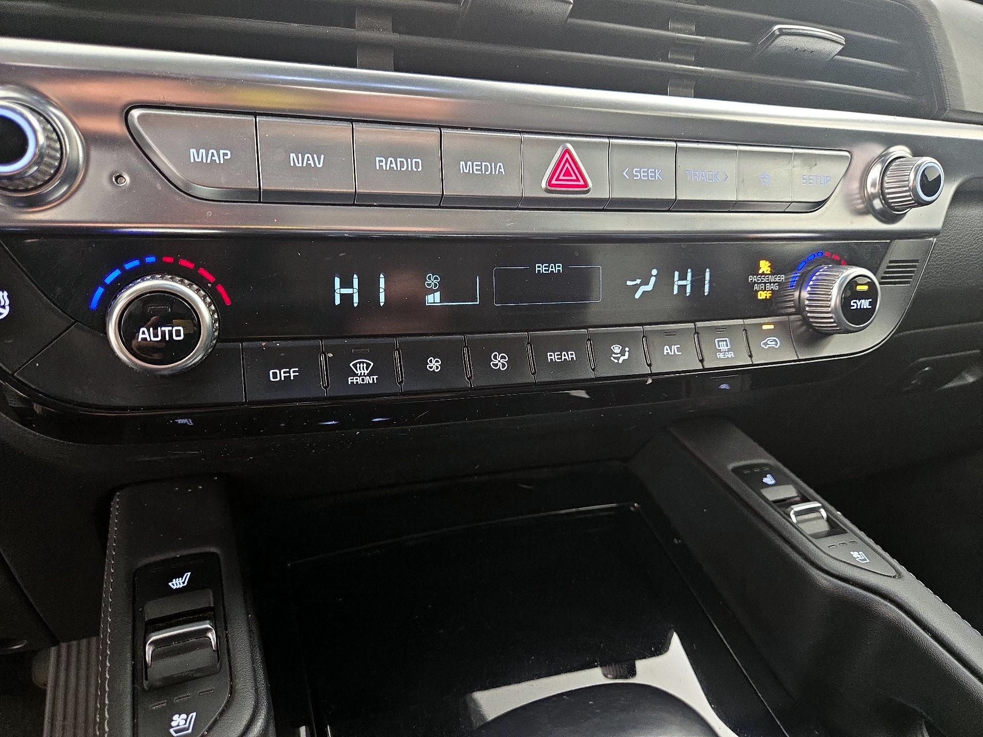 Thumbnail: 2021 Kia Telluride - 17