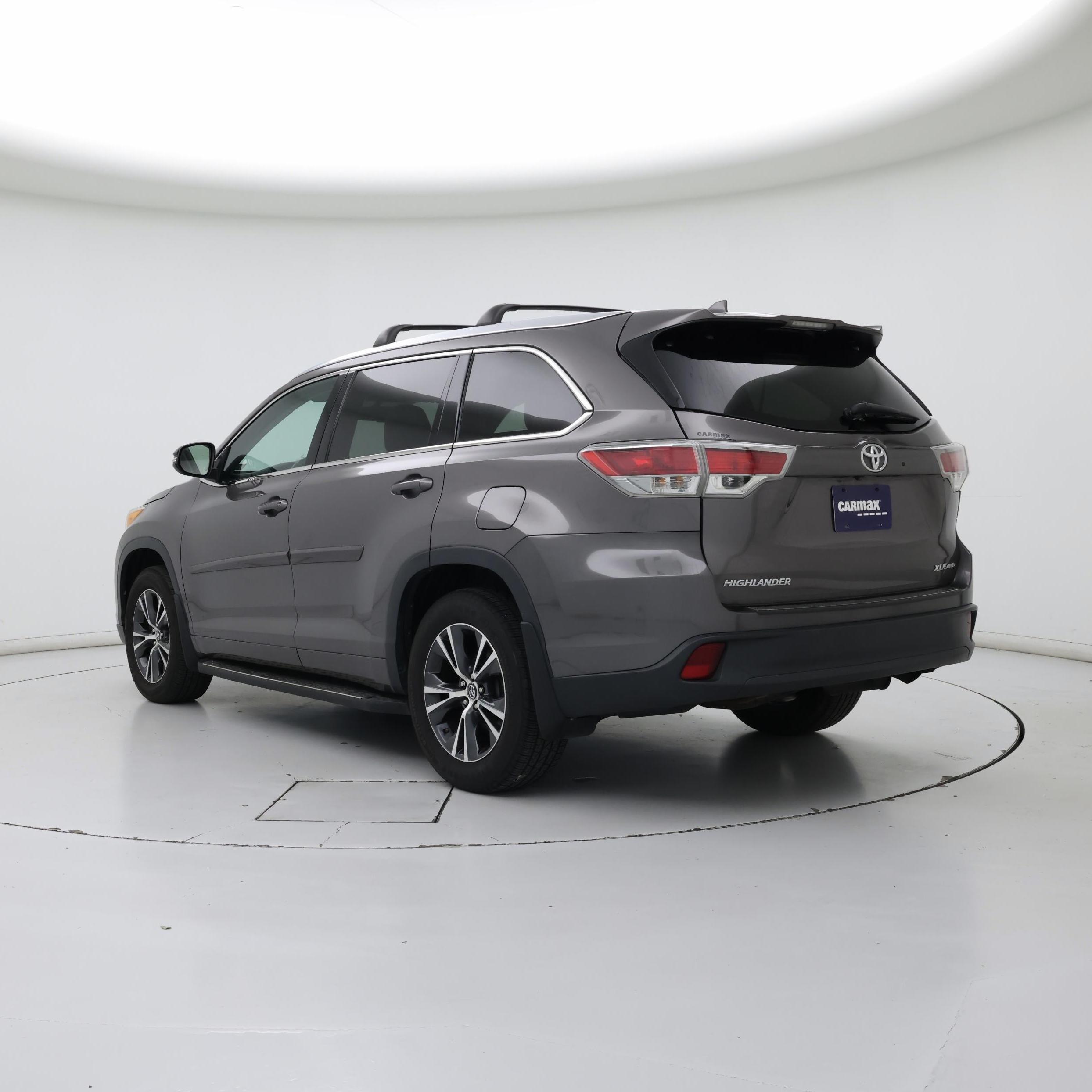 Thumbnail: 2016 Toyota Highlander - 2