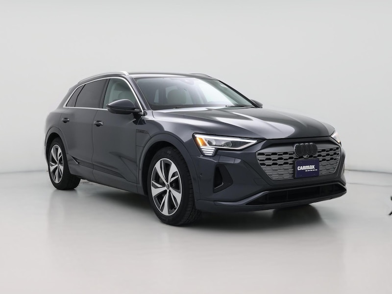 2024 Audi Q8 e-tron Premium Plus -
                  King Of Prussia, PA