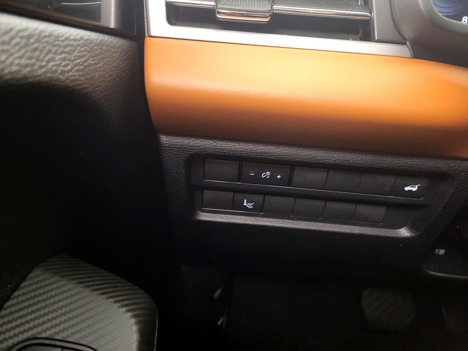 Thumbnail: 2022 Mitsubishi Outlander - 13