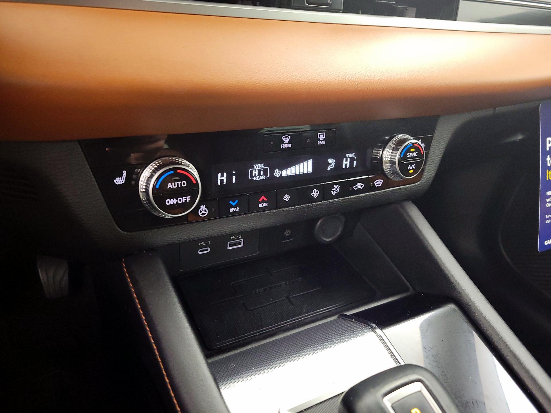 Thumbnail: 2022 Mitsubishi Outlander - 16