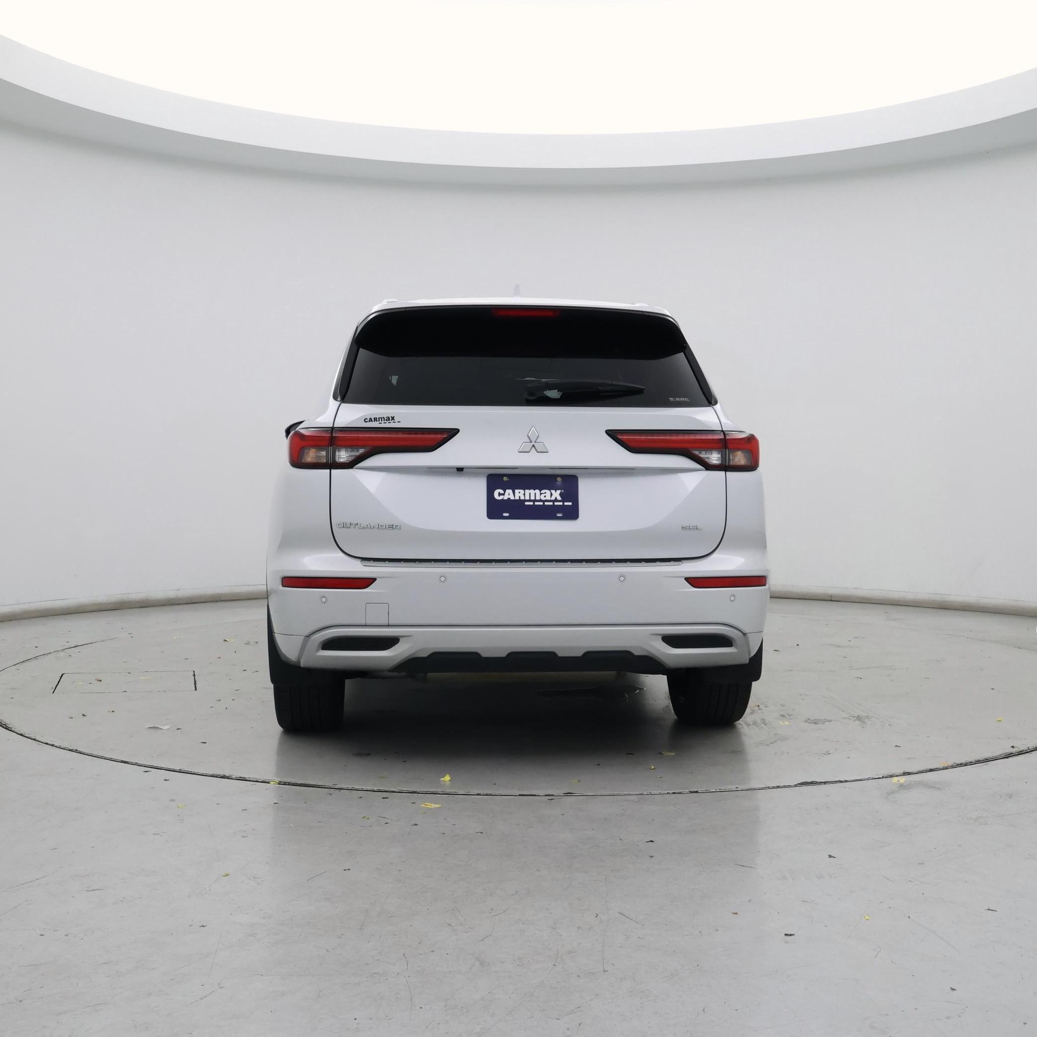 Thumbnail: 2022 Mitsubishi Outlander - 6