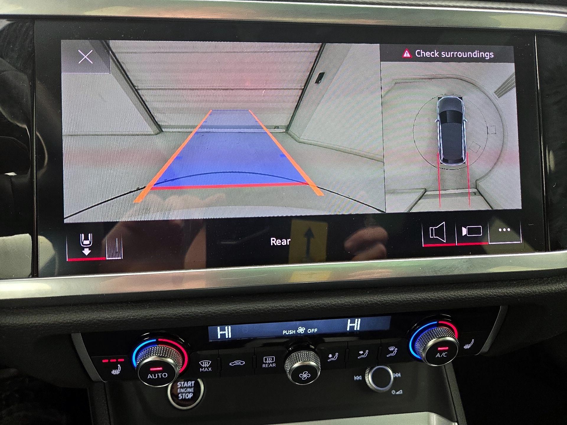 Thumbnail: 2023 Audi Q3 - 14