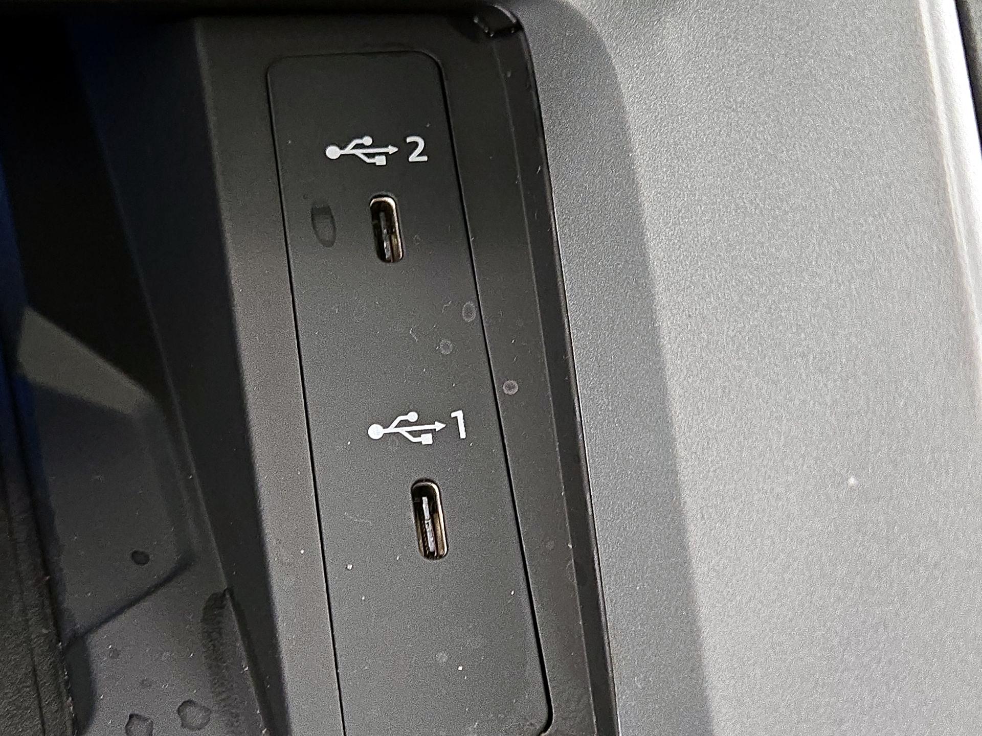 Thumbnail: 2023 Audi Q3 - 18