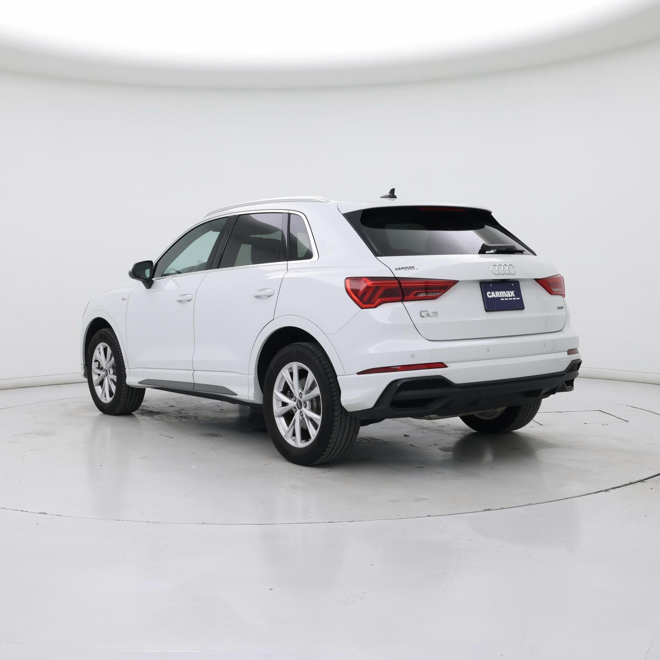 Thumbnail: 2023 Audi Q3 - 2