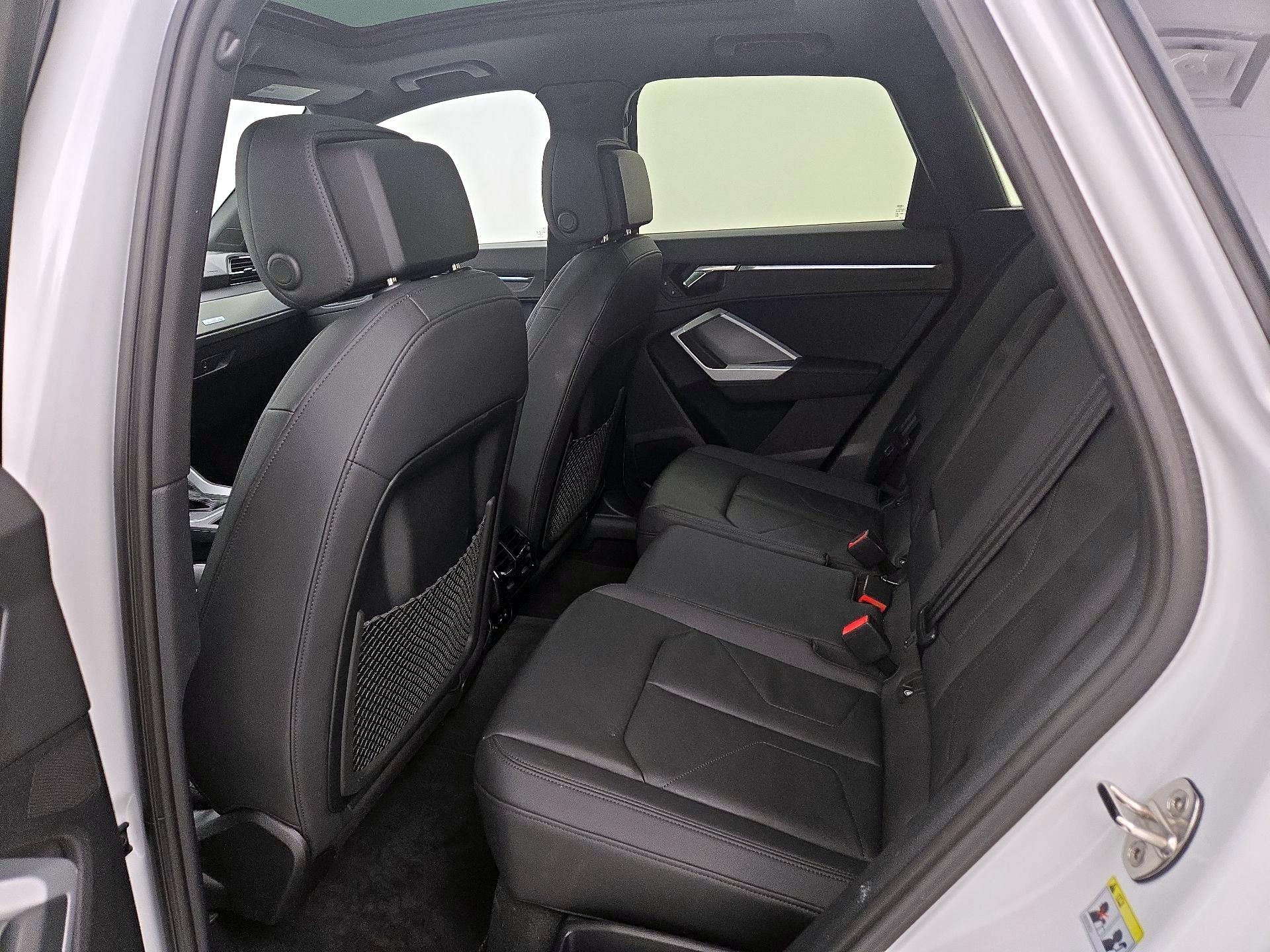 Thumbnail: 2023 Audi Q3 - 20