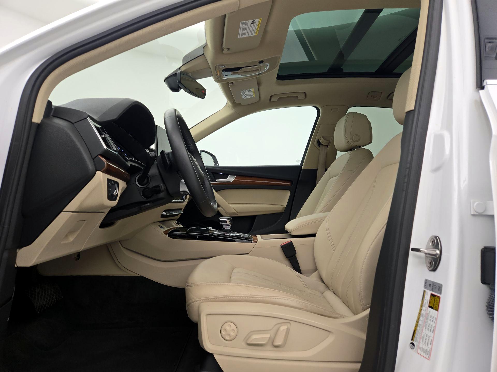 Thumbnail: 2023 Audi Q5 - 11