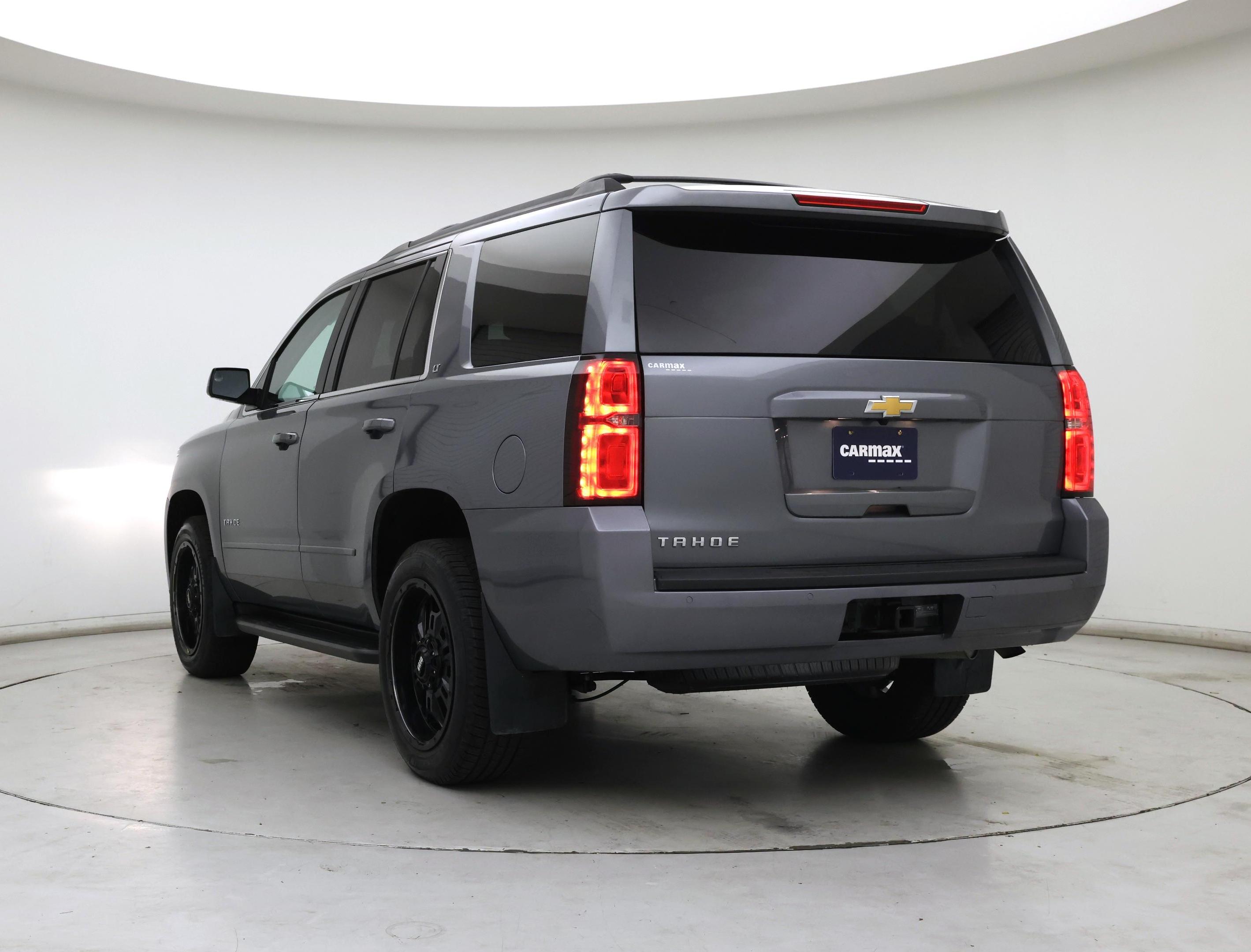 Thumbnail: 2019 Chevrolet Tahoe - 2