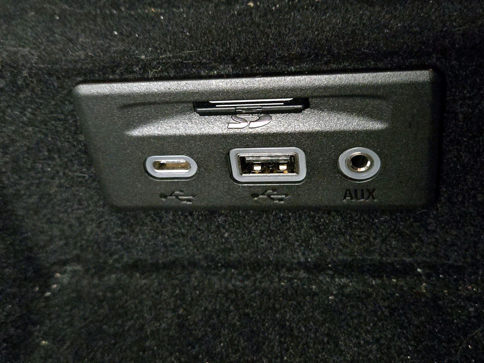 Thumbnail: 2023 Chevrolet Corvette - 19