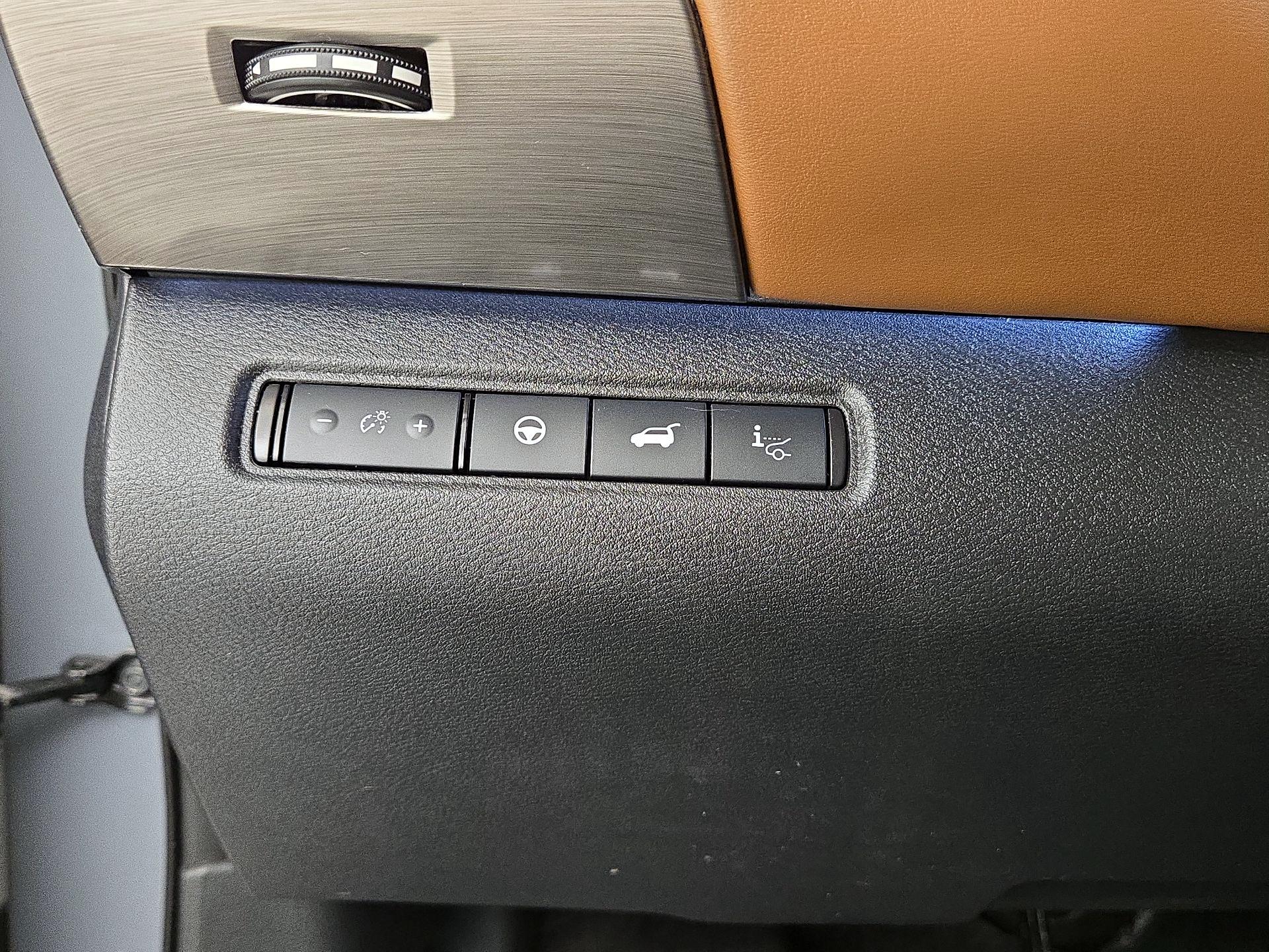 Thumbnail: 2023 Nissan Pathfinder - 13