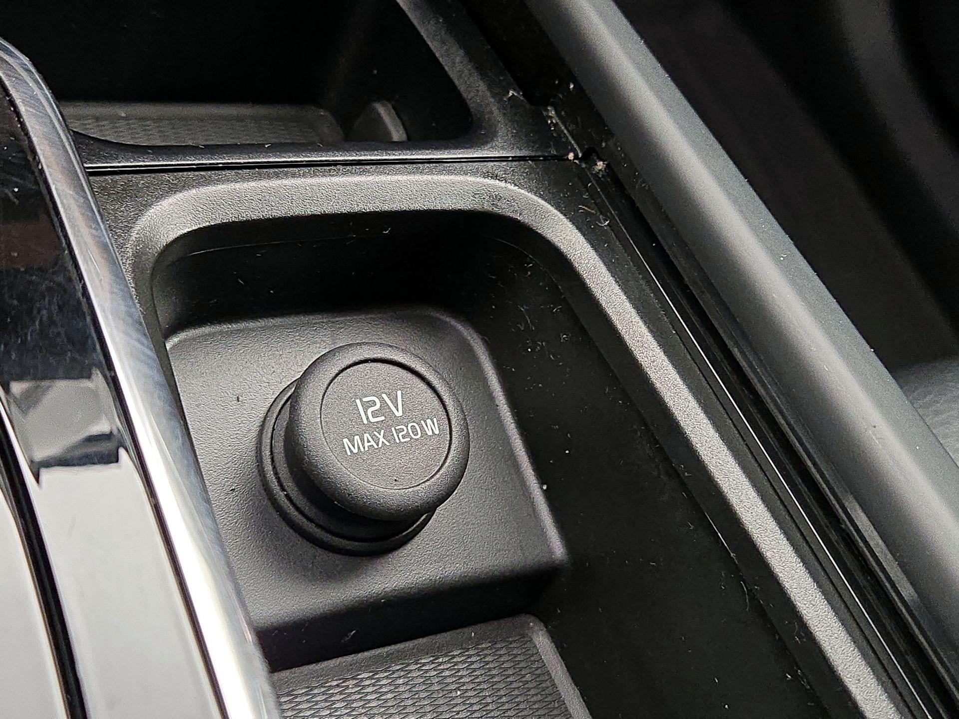 Thumbnail: 2023 Volvo XC90 - 18