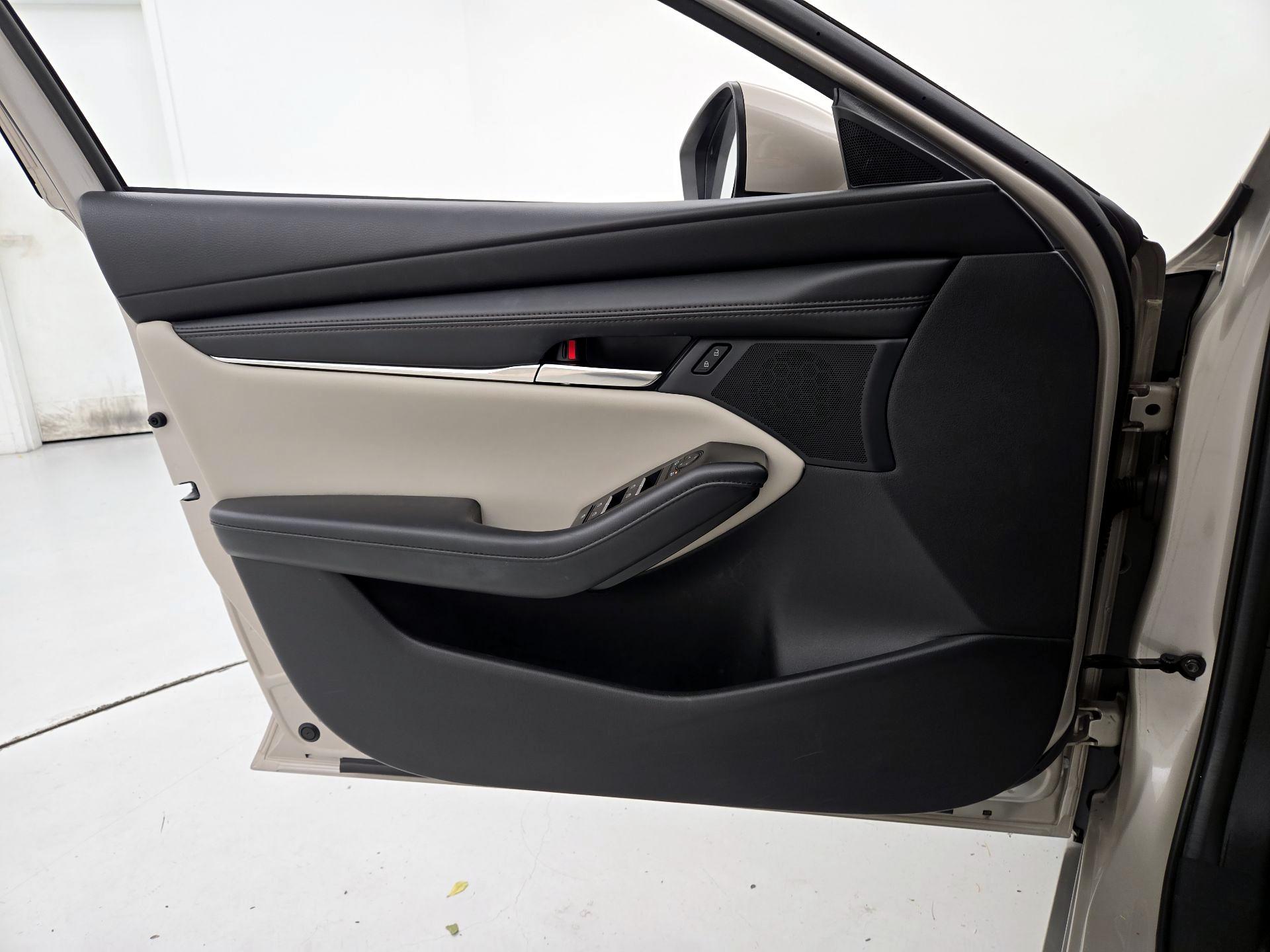 Thumbnail: 2024 Mazda Mazda3 - 12