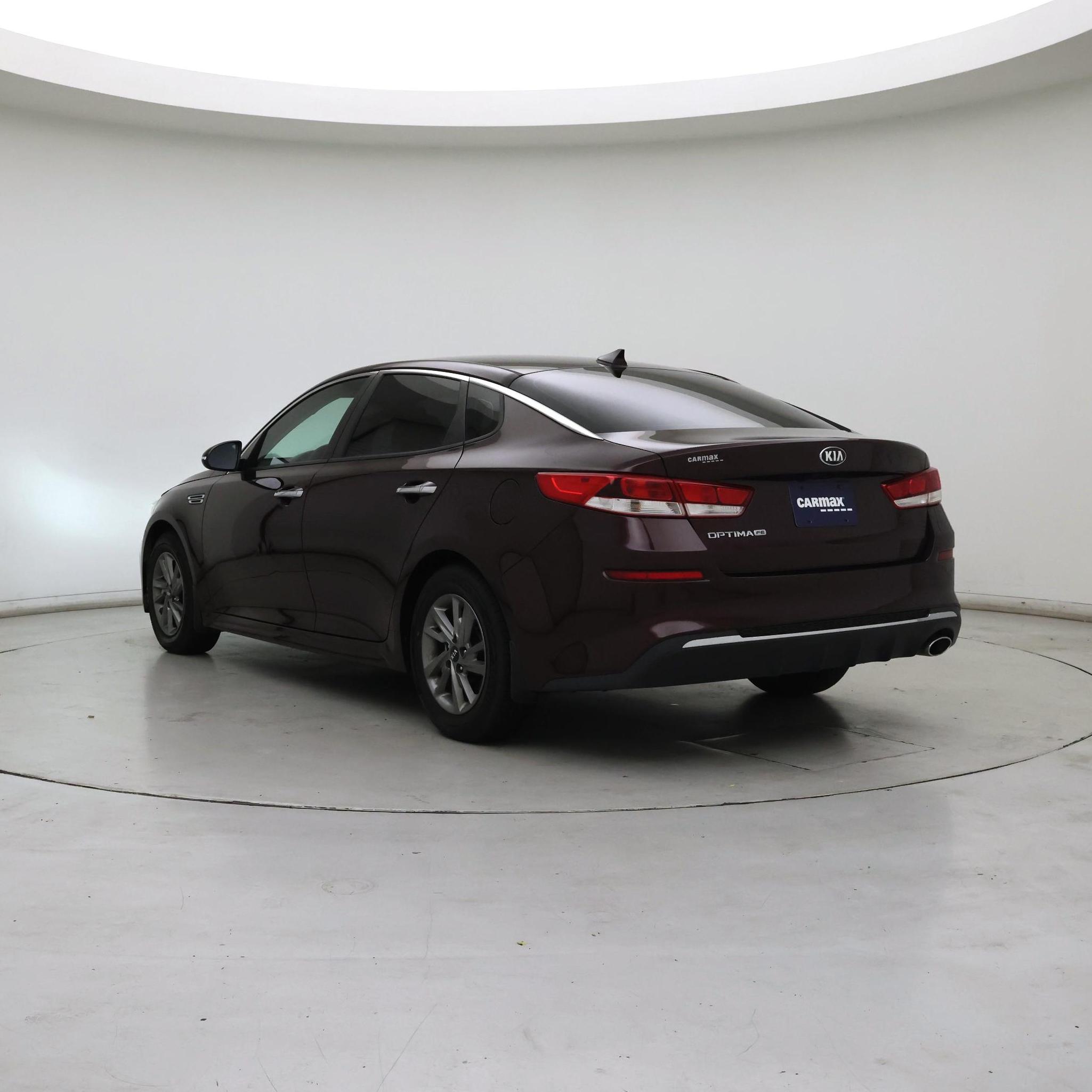 Thumbnail: 2019 Kia Optima - 2