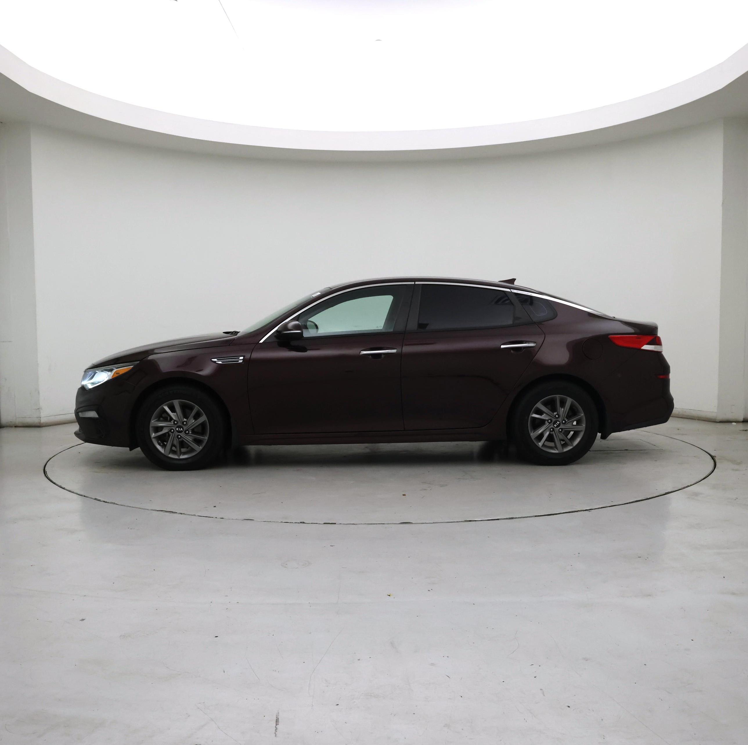 Thumbnail: 2019 Kia Optima - 3