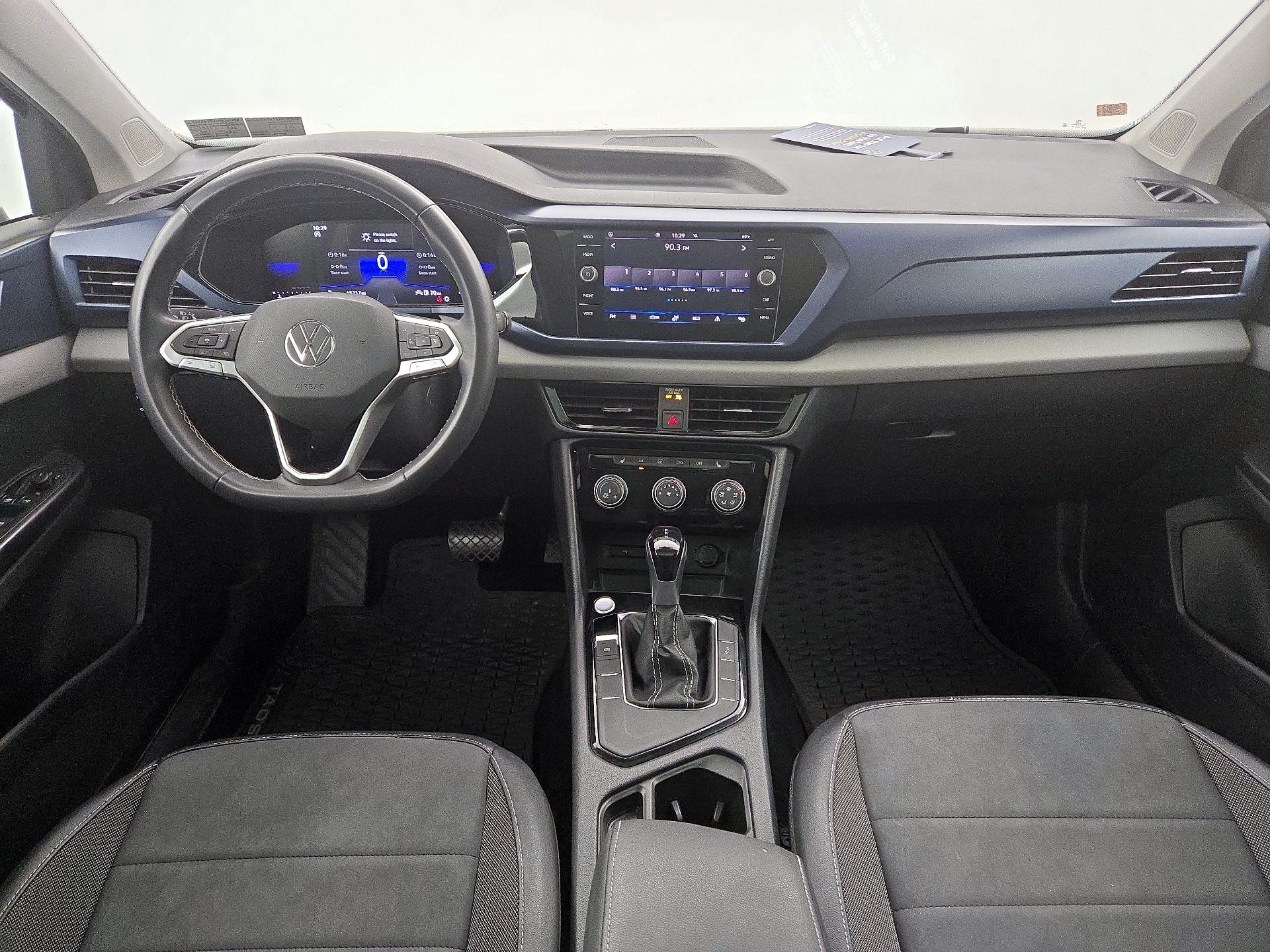 Thumbnail: 2023 Volkswagen Taos - 9