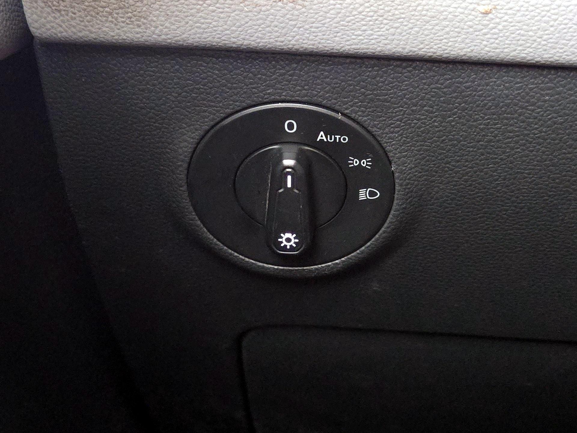 Thumbnail: 2023 Volkswagen Taos - 13