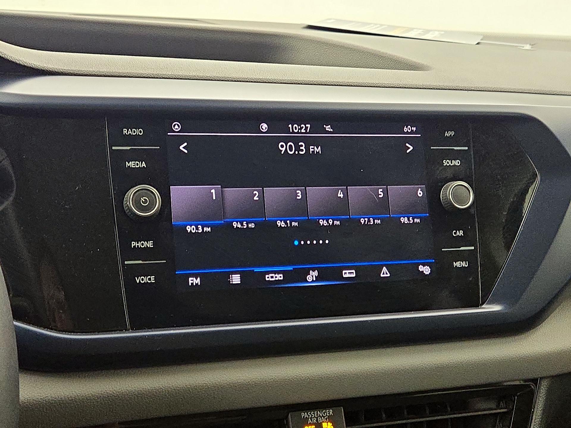 Thumbnail: 2023 Volkswagen Taos - 15