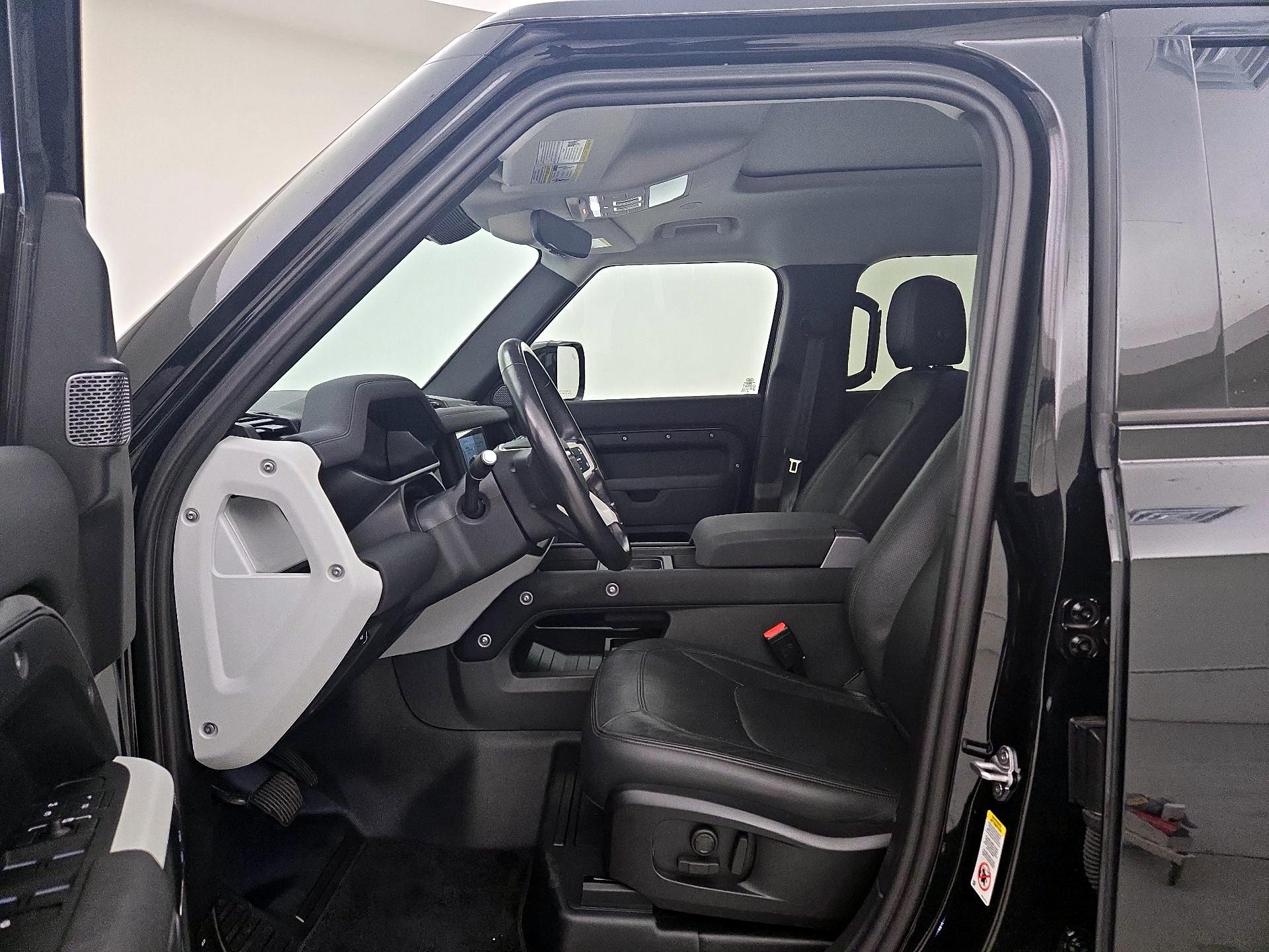 Thumbnail: 2023 Land Rover Defender - 11