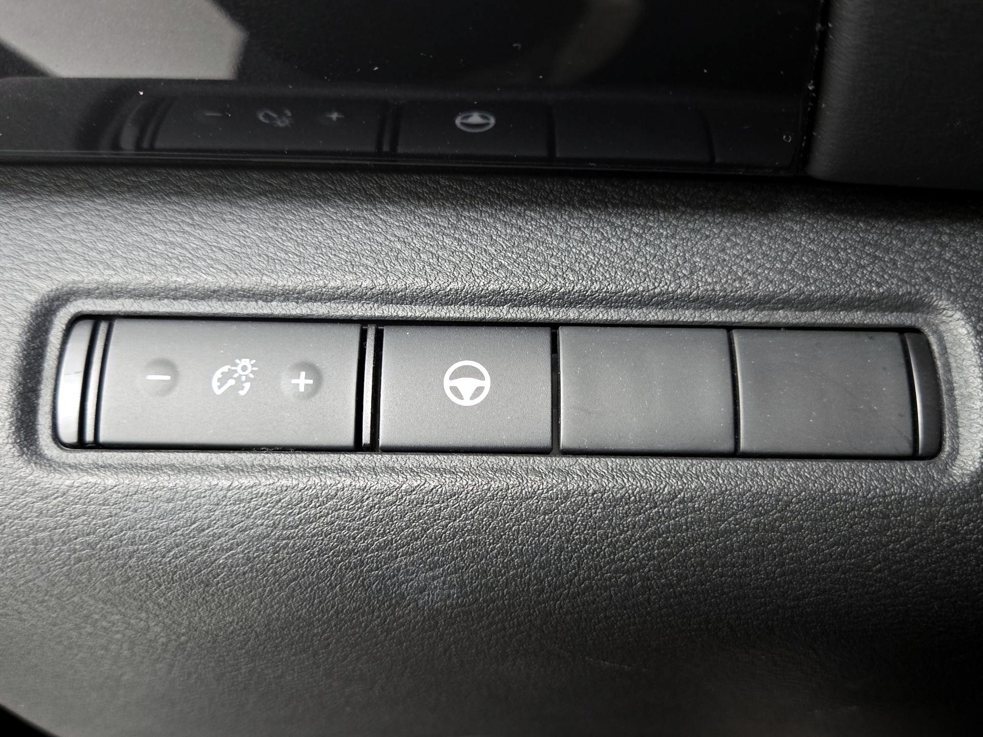 Thumbnail: 2022 Nissan Pathfinder - 13