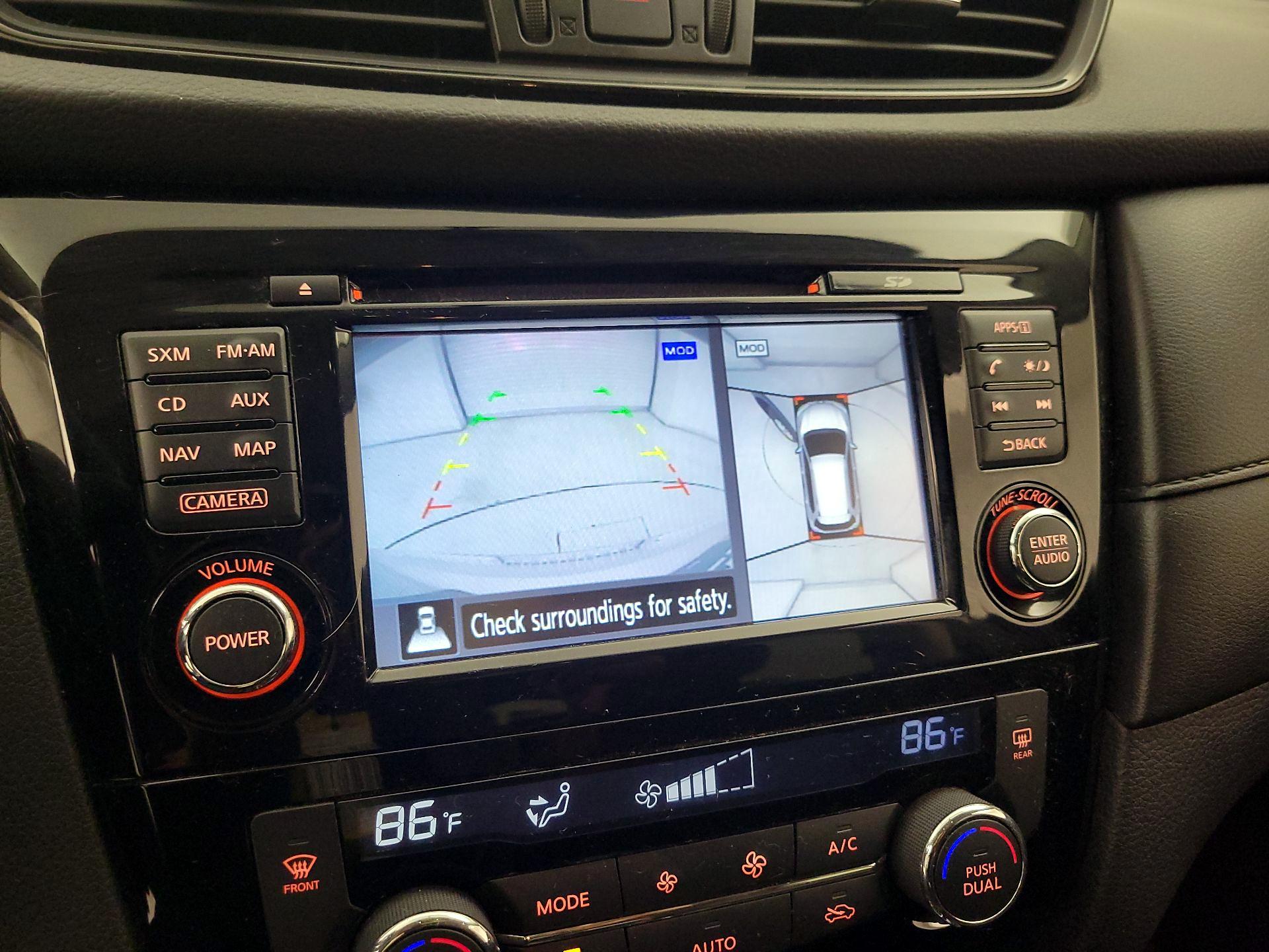 Thumbnail: 2017 Nissan Rogue - 14