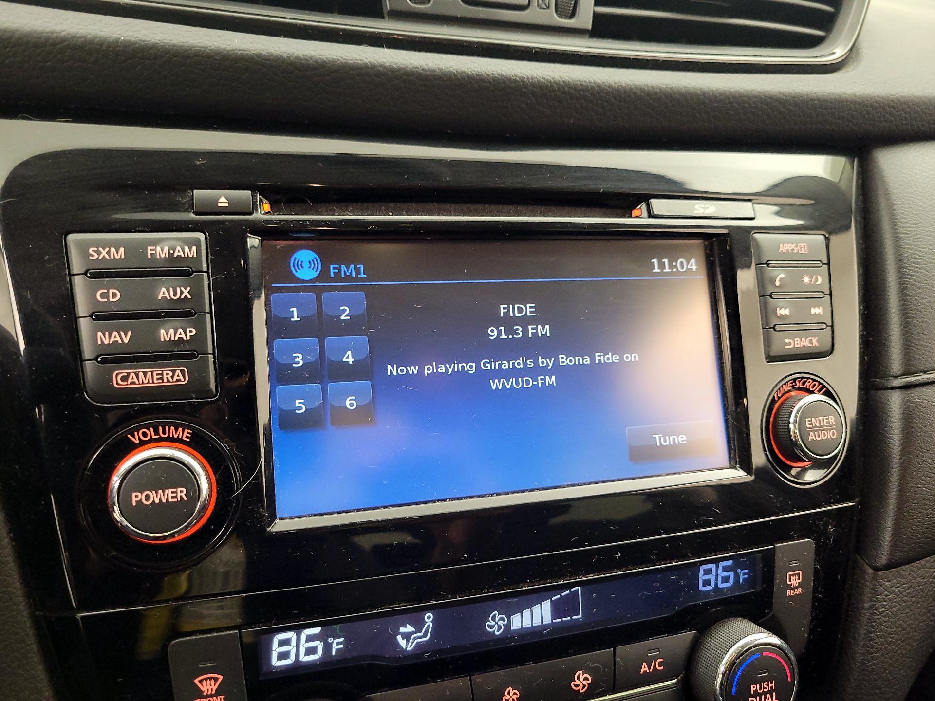 Thumbnail: 2017 Nissan Rogue - 15