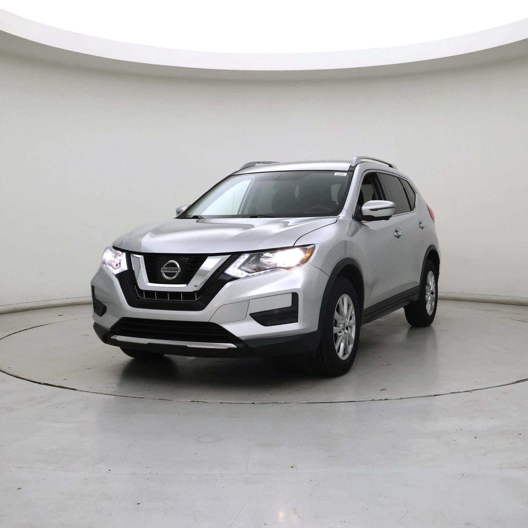 Thumbnail: 2017 Nissan Rogue - 4