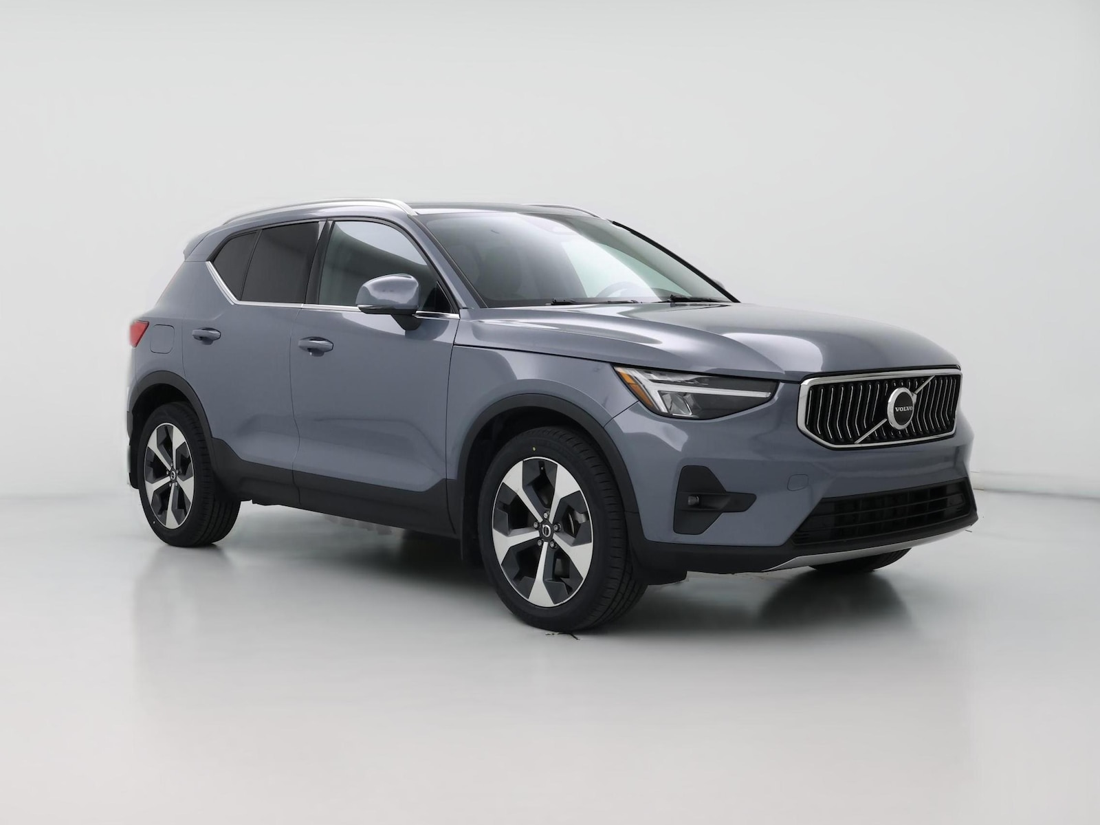 2023 Volvo XC40 Plus