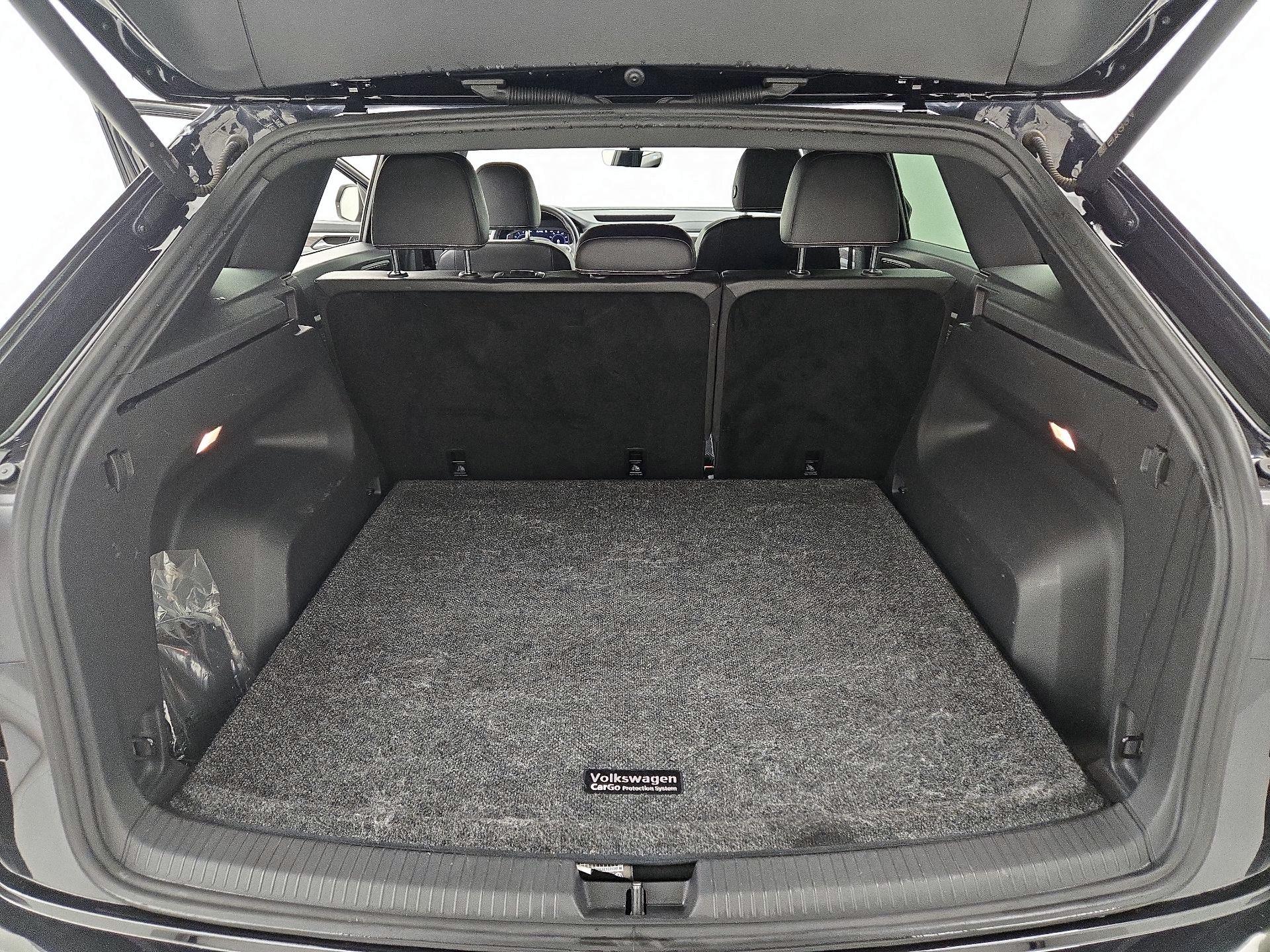 Thumbnail: 2023 Volkswagen Atlas - 20