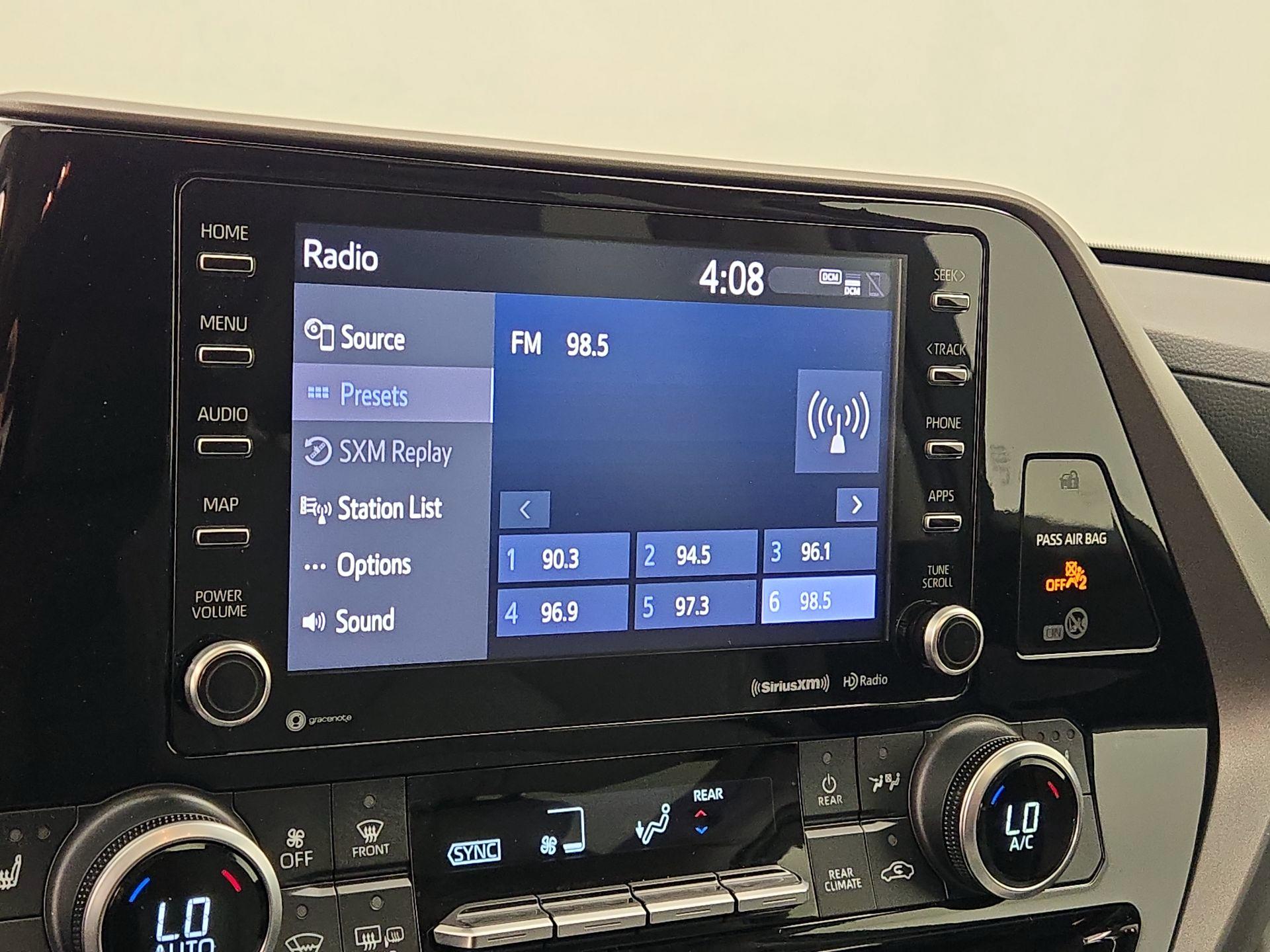 Thumbnail: 2021 Toyota Highlander - 15