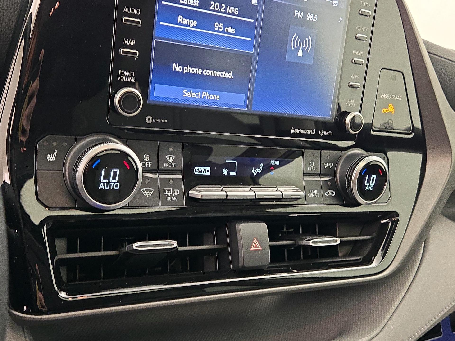 Thumbnail: 2021 Toyota Highlander - 16