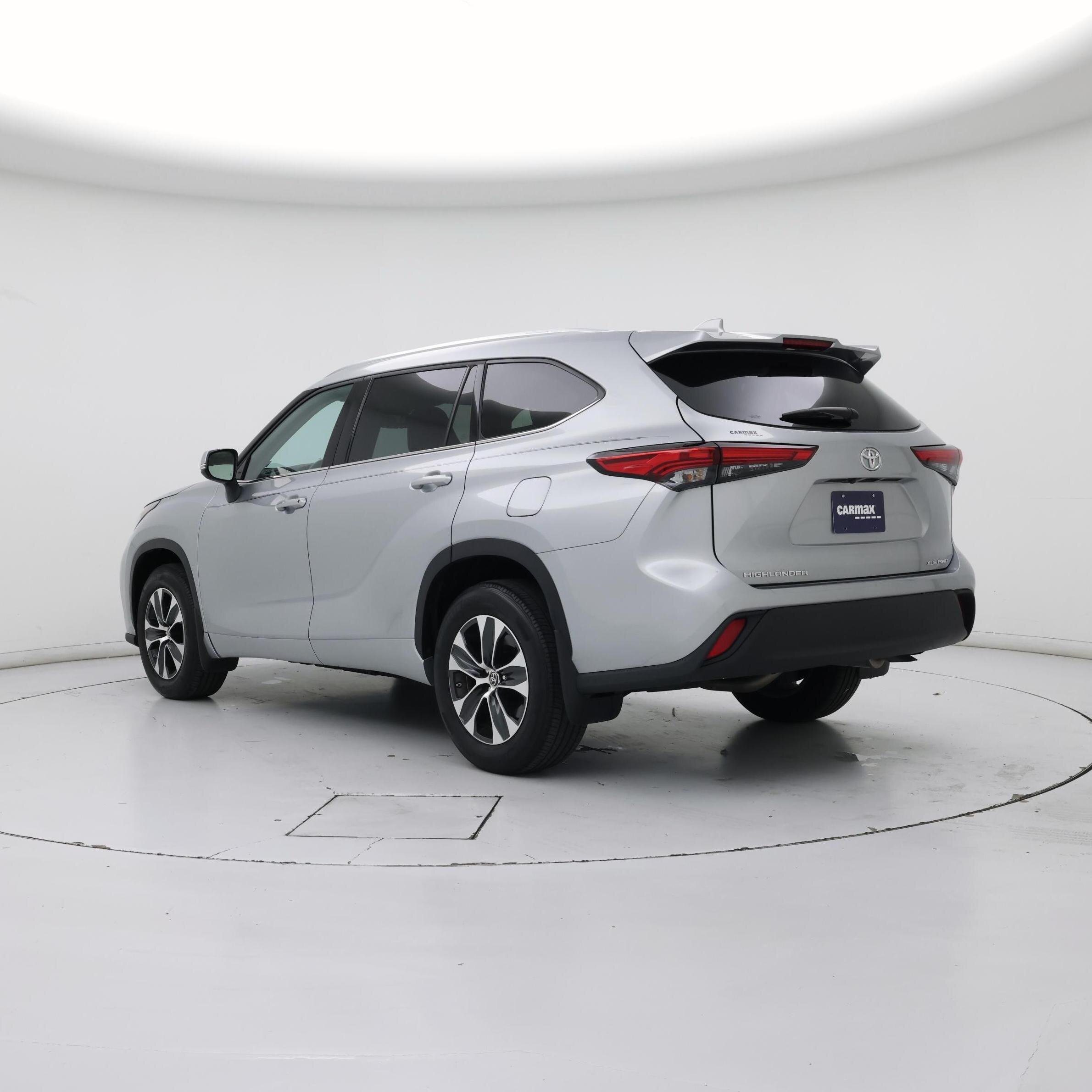 Thumbnail: 2021 Toyota Highlander - 2