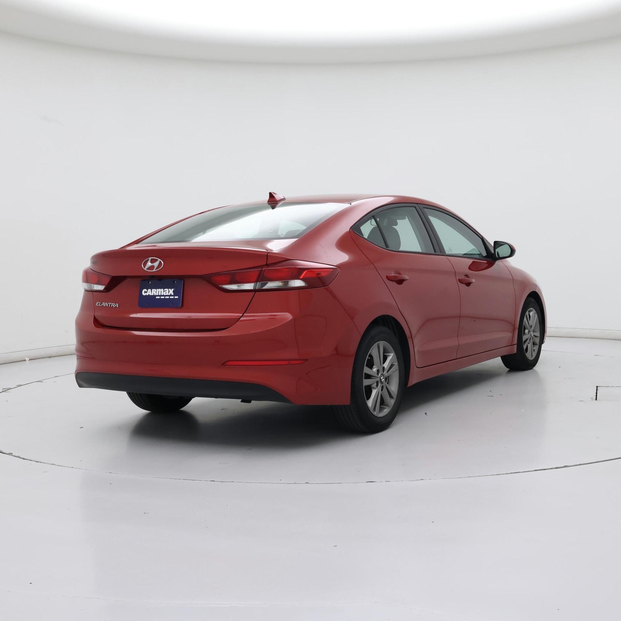 Thumbnail: 2017 Hyundai Elantra - 8