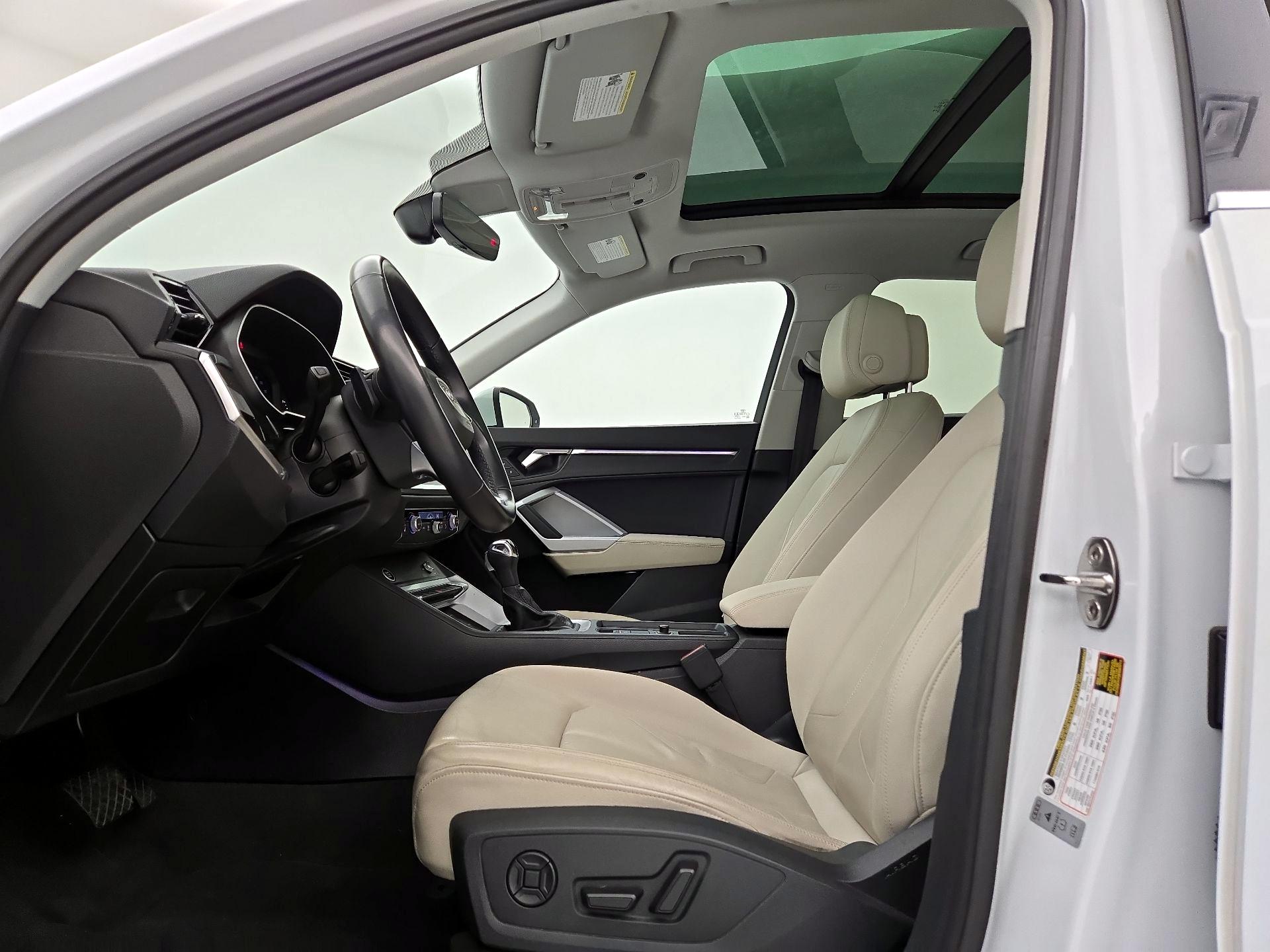 Thumbnail: 2022 Audi Q3 - 11