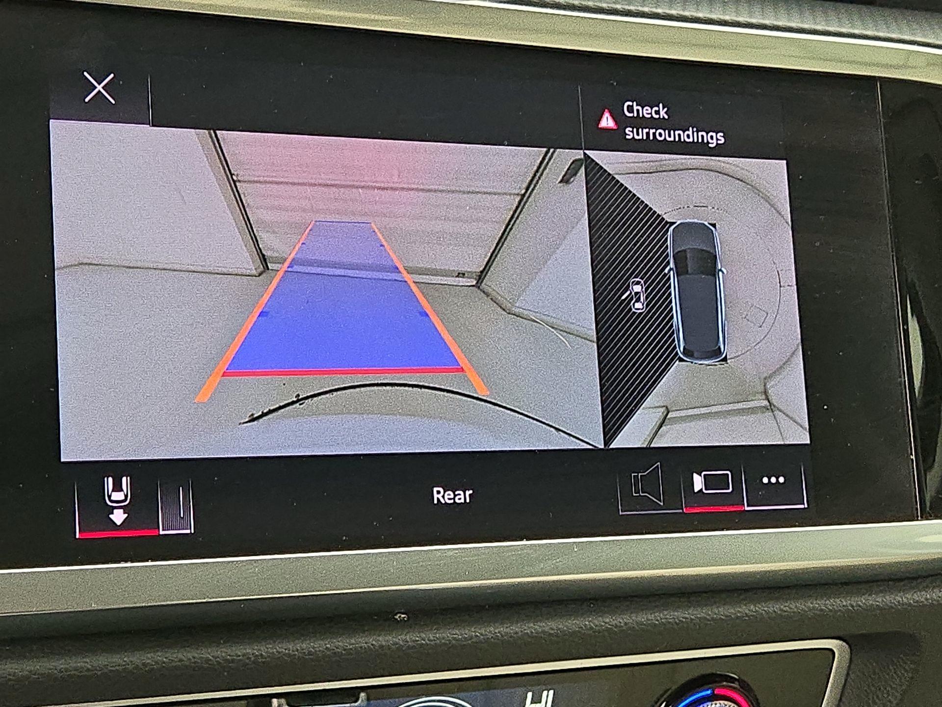 Thumbnail: 2022 Audi Q3 - 13