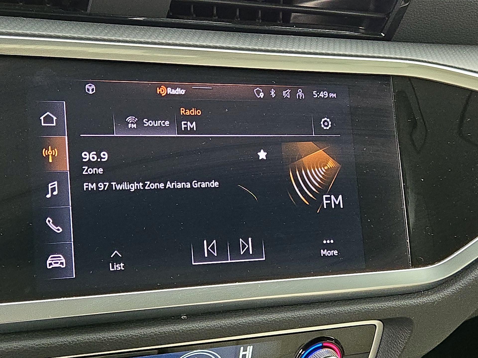 Thumbnail: 2022 Audi Q3 - 14