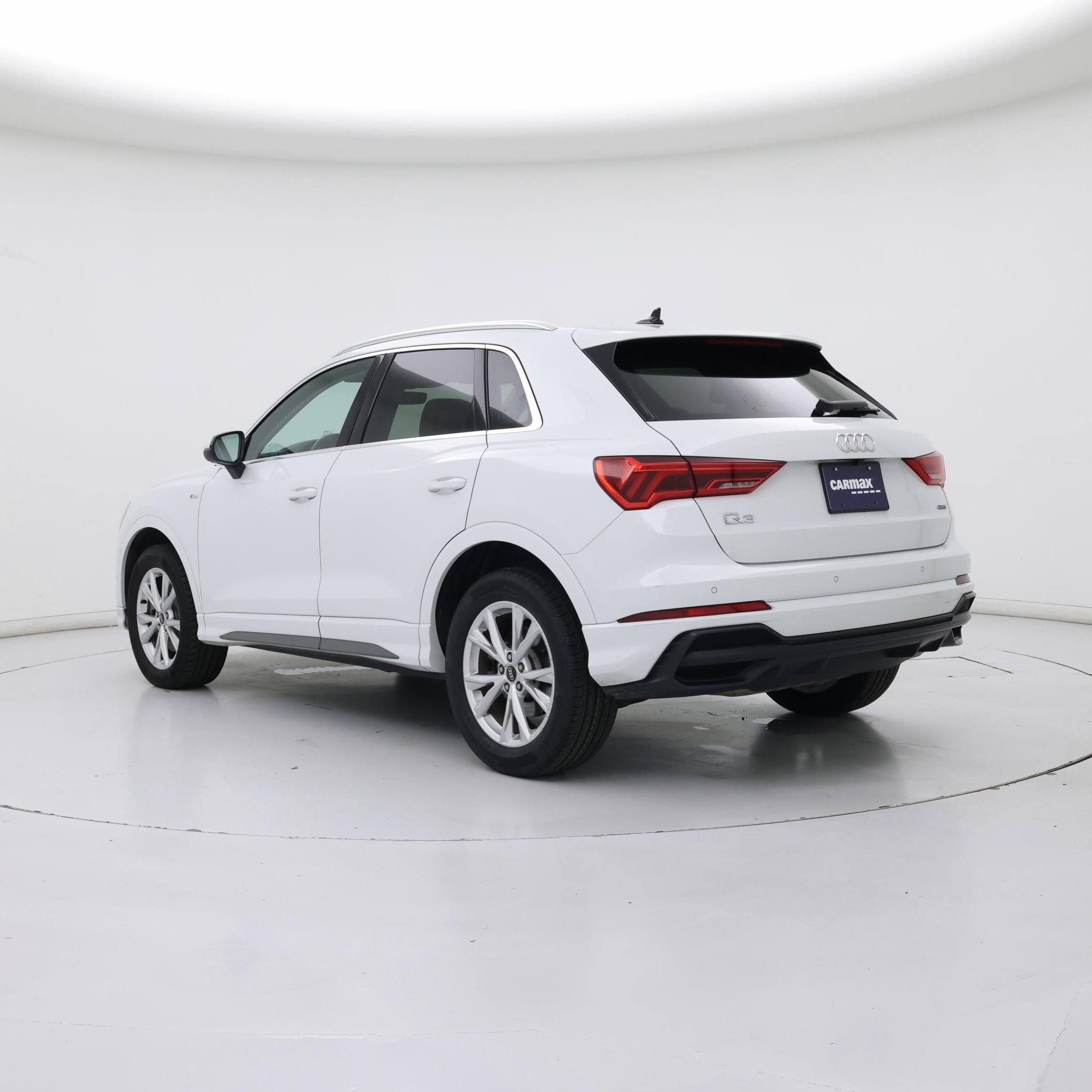 Thumbnail: 2022 Audi Q3 - 2